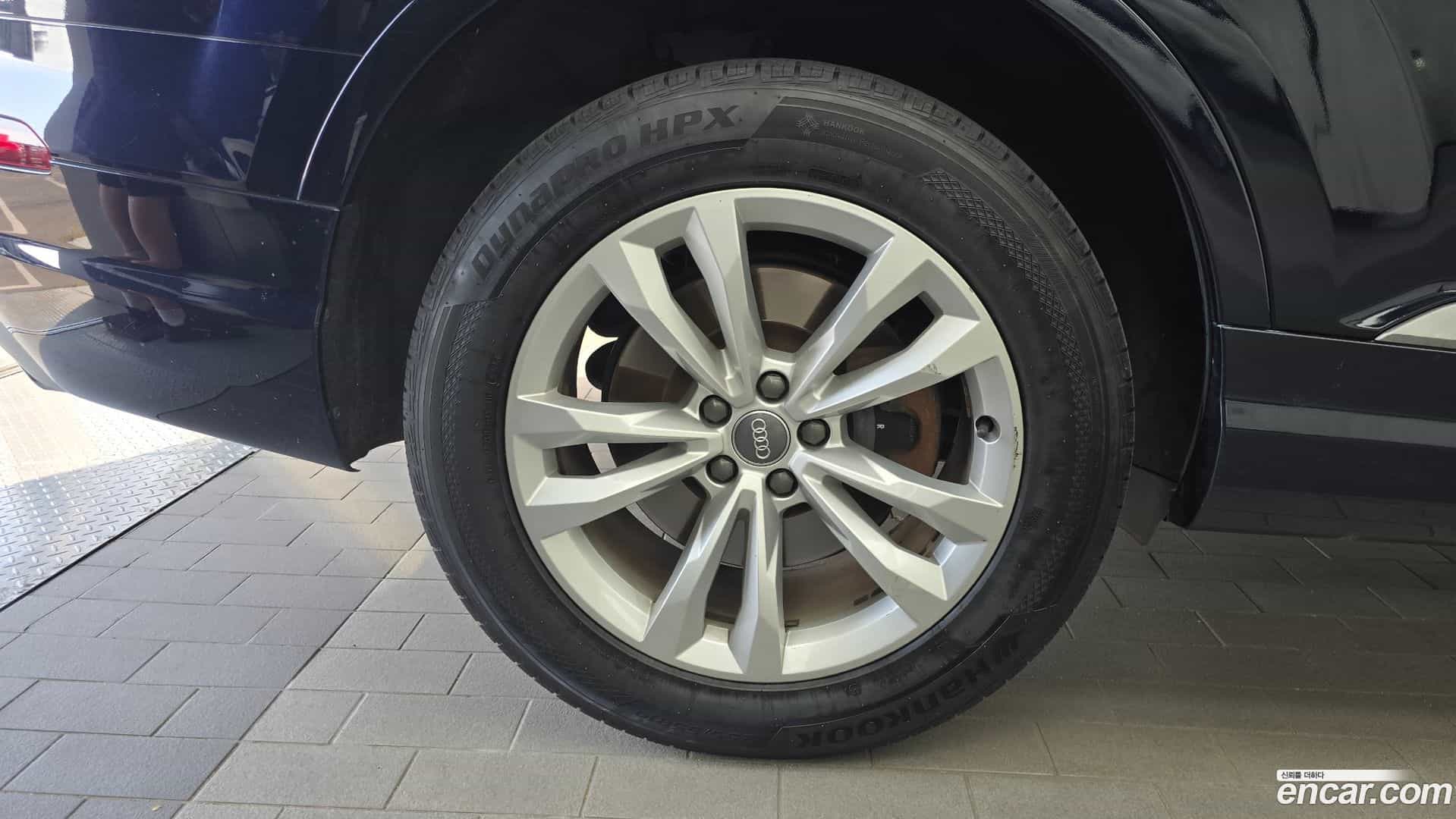 Q7 Audi 2016.2-OUTER-005