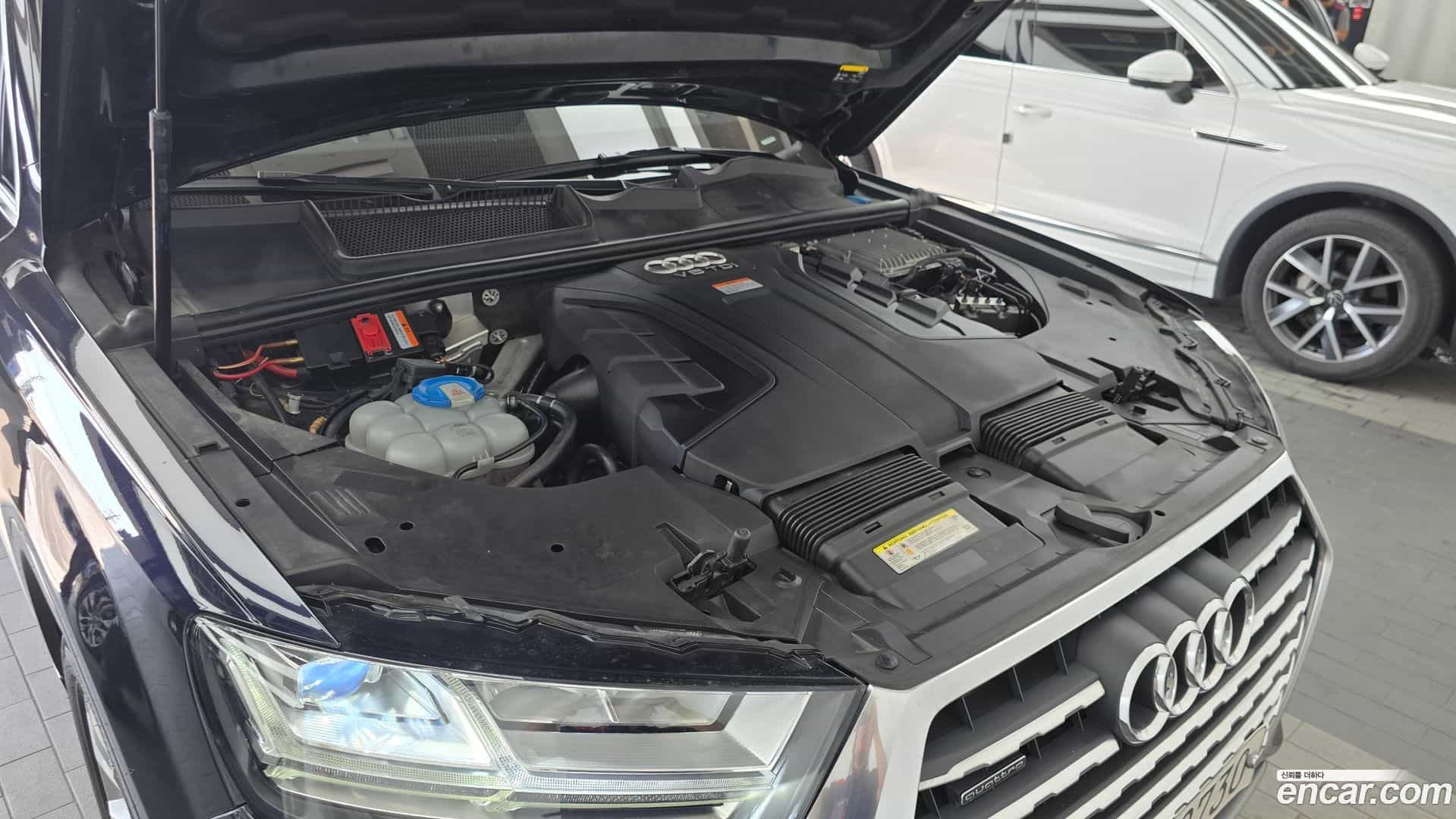 Q7 Audi 2016.2-OUTER-006