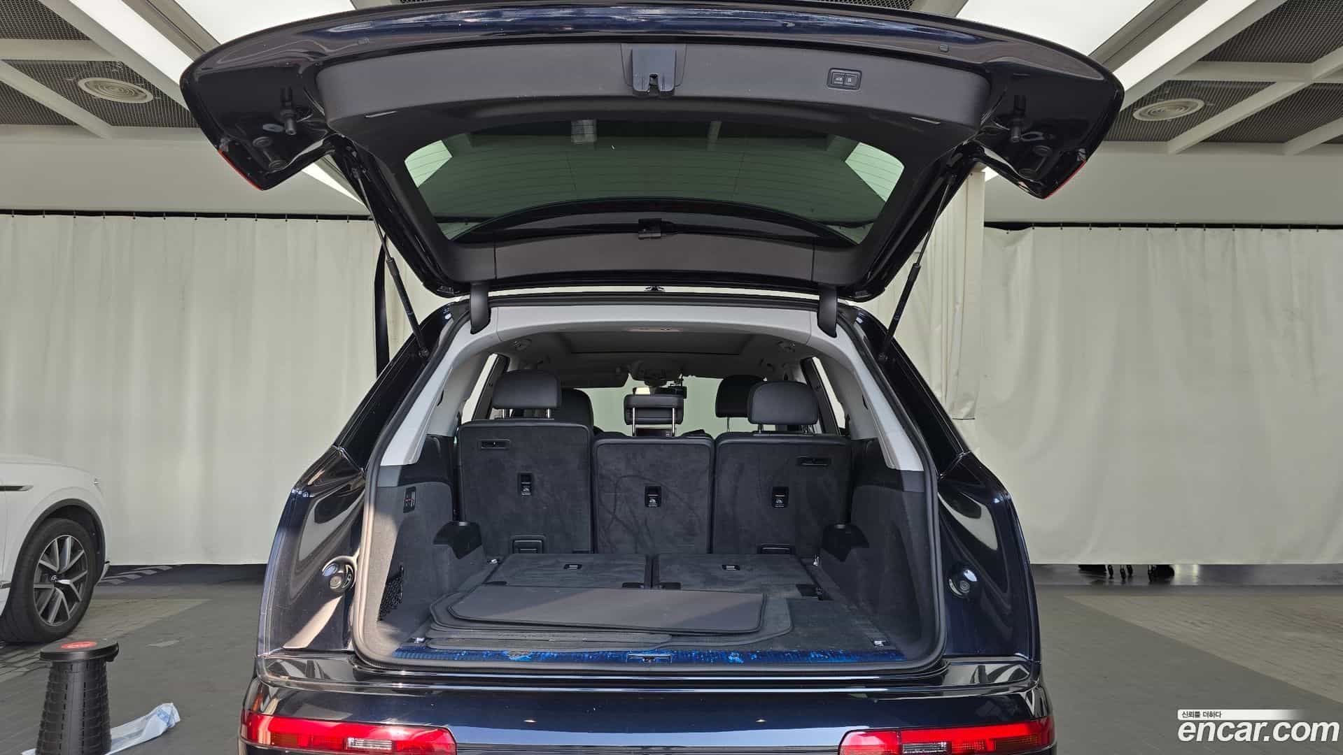 Q7 Audi 2016.2-OPTION-024