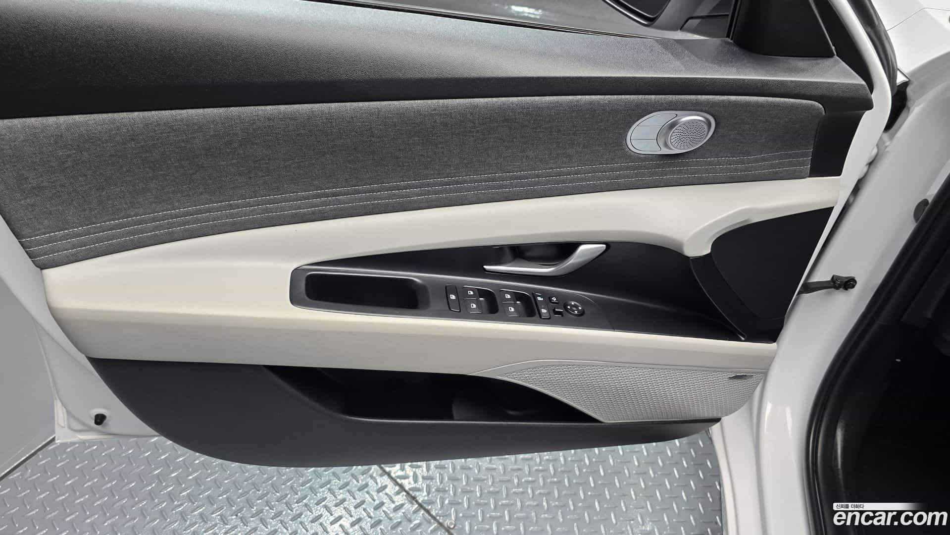 AVANTE Hyundai 2023.1-OPTION-021