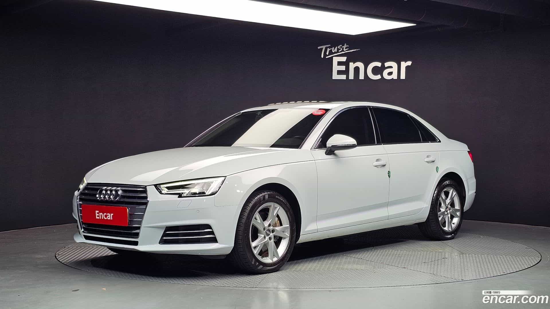 A4 Audi 2018.10-OUTER-001