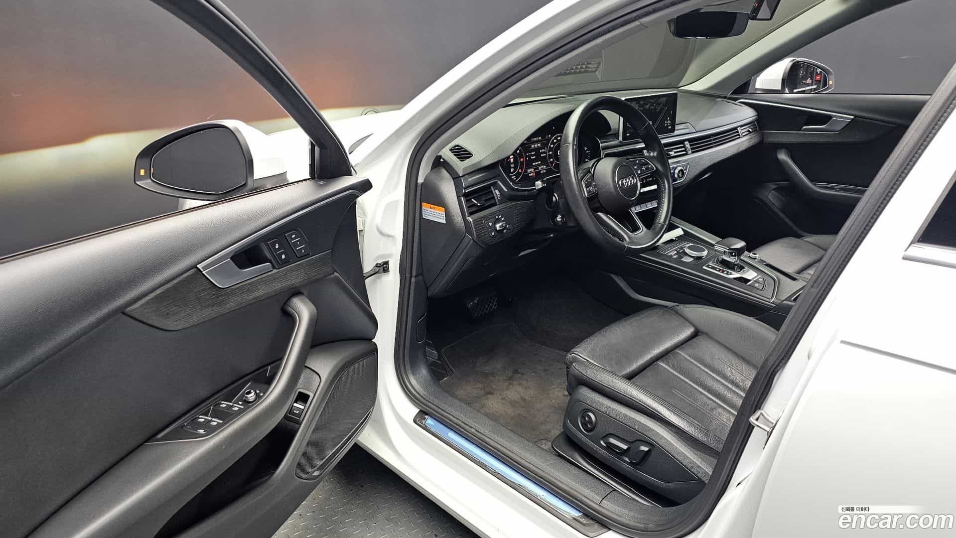 A4 Audi 2018.10-INNER-010