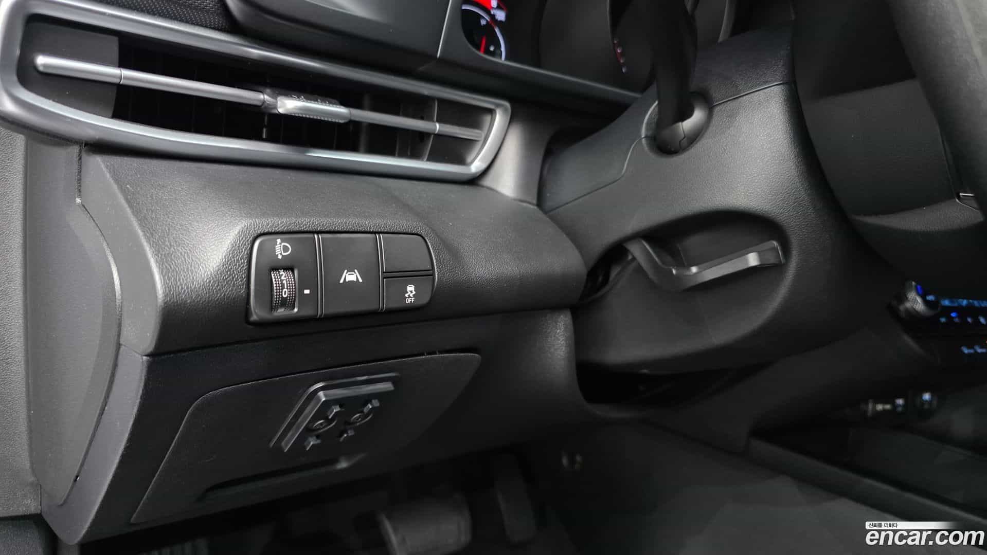 AVANTE Hyundai 2023.2-OPTION-018