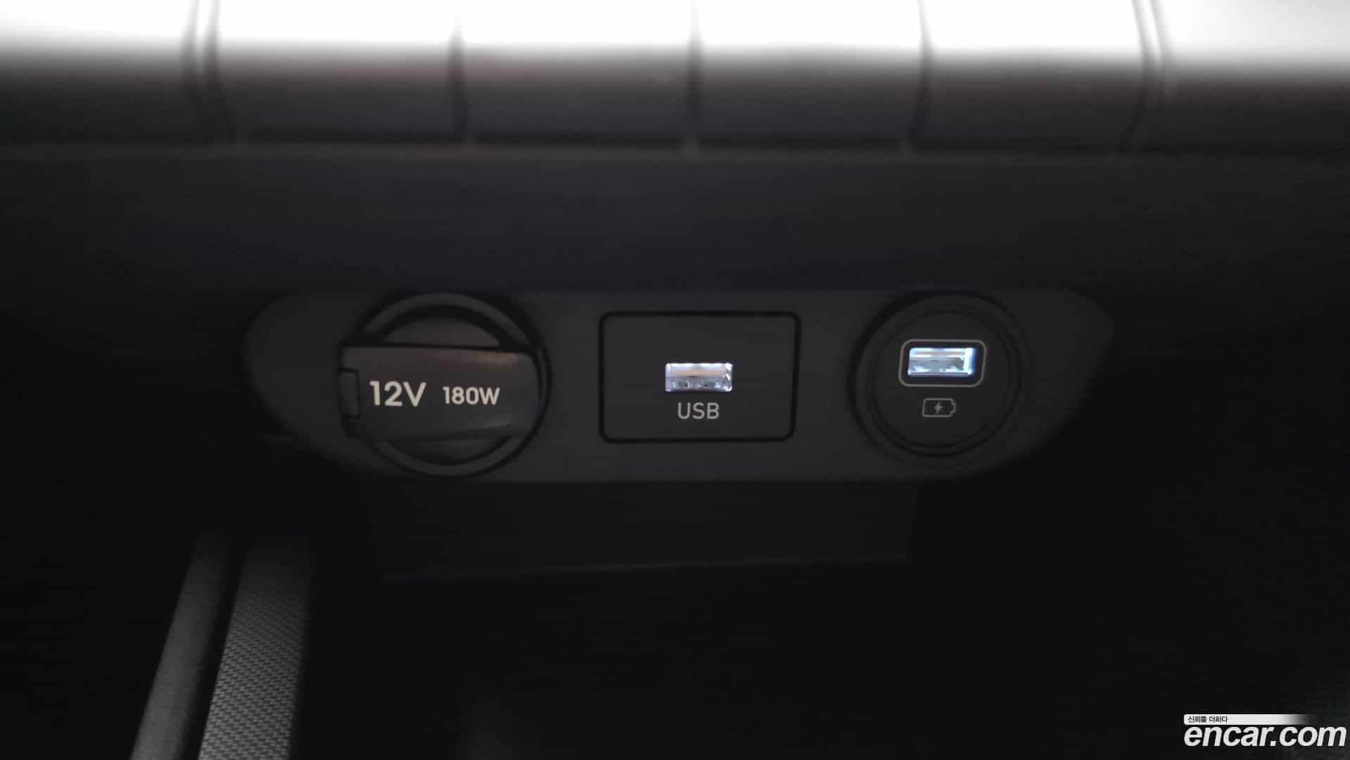 AVANTE Hyundai 2023.2-OPTION-023
