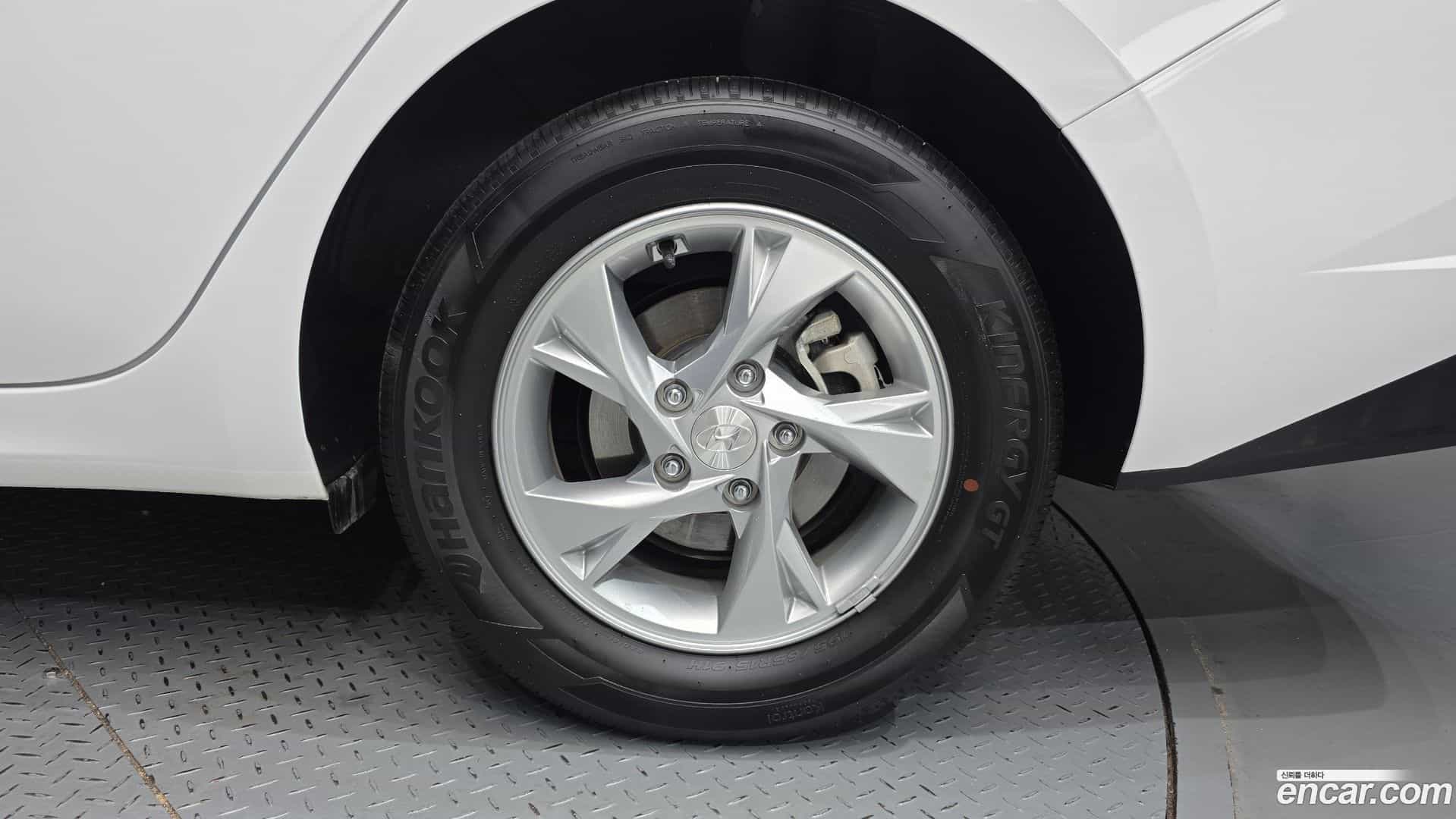 AVANTE Hyundai 2023.2-OUTER-031