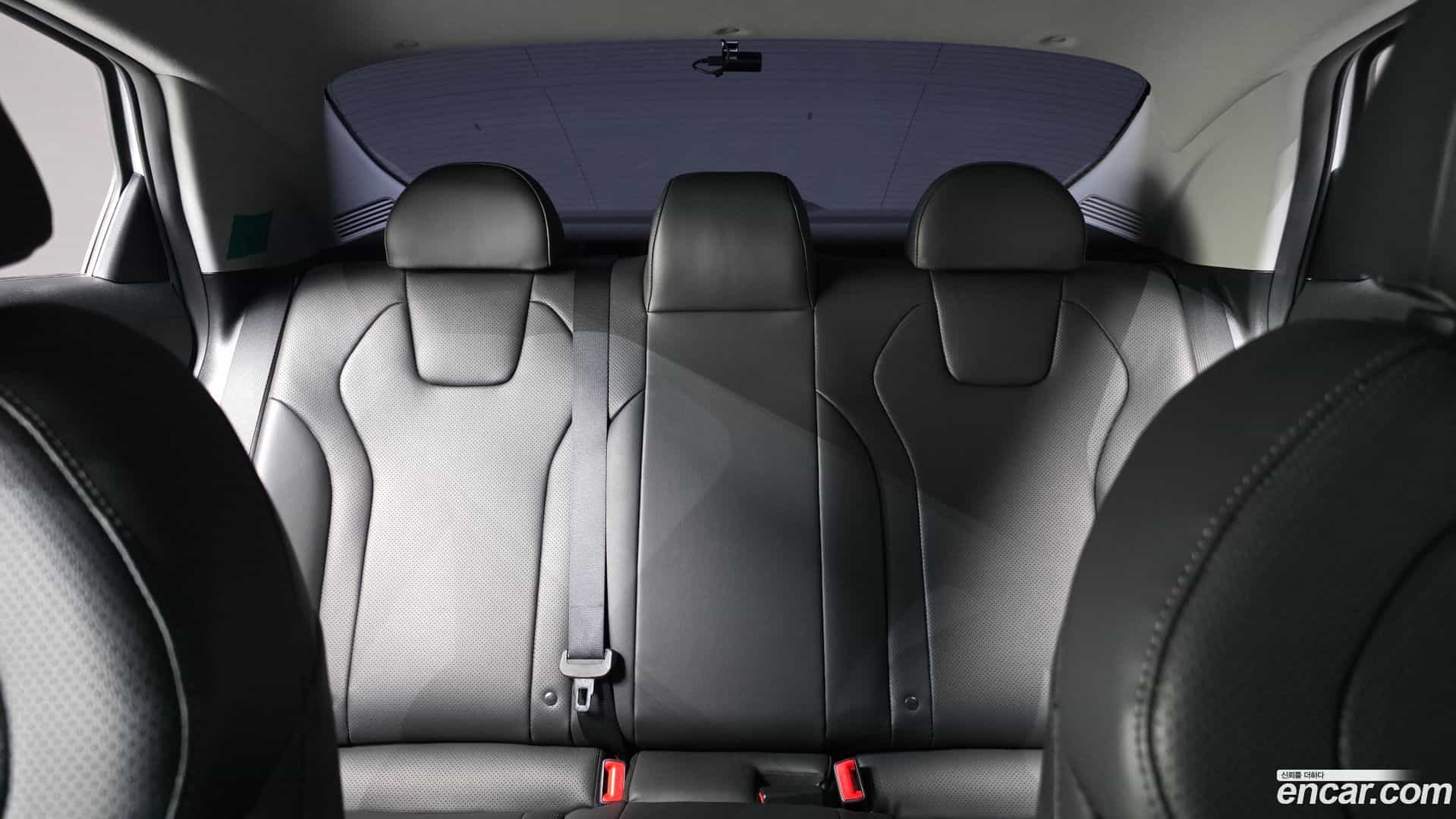 AVANTE Hyundai 2023.2-OPTION-042