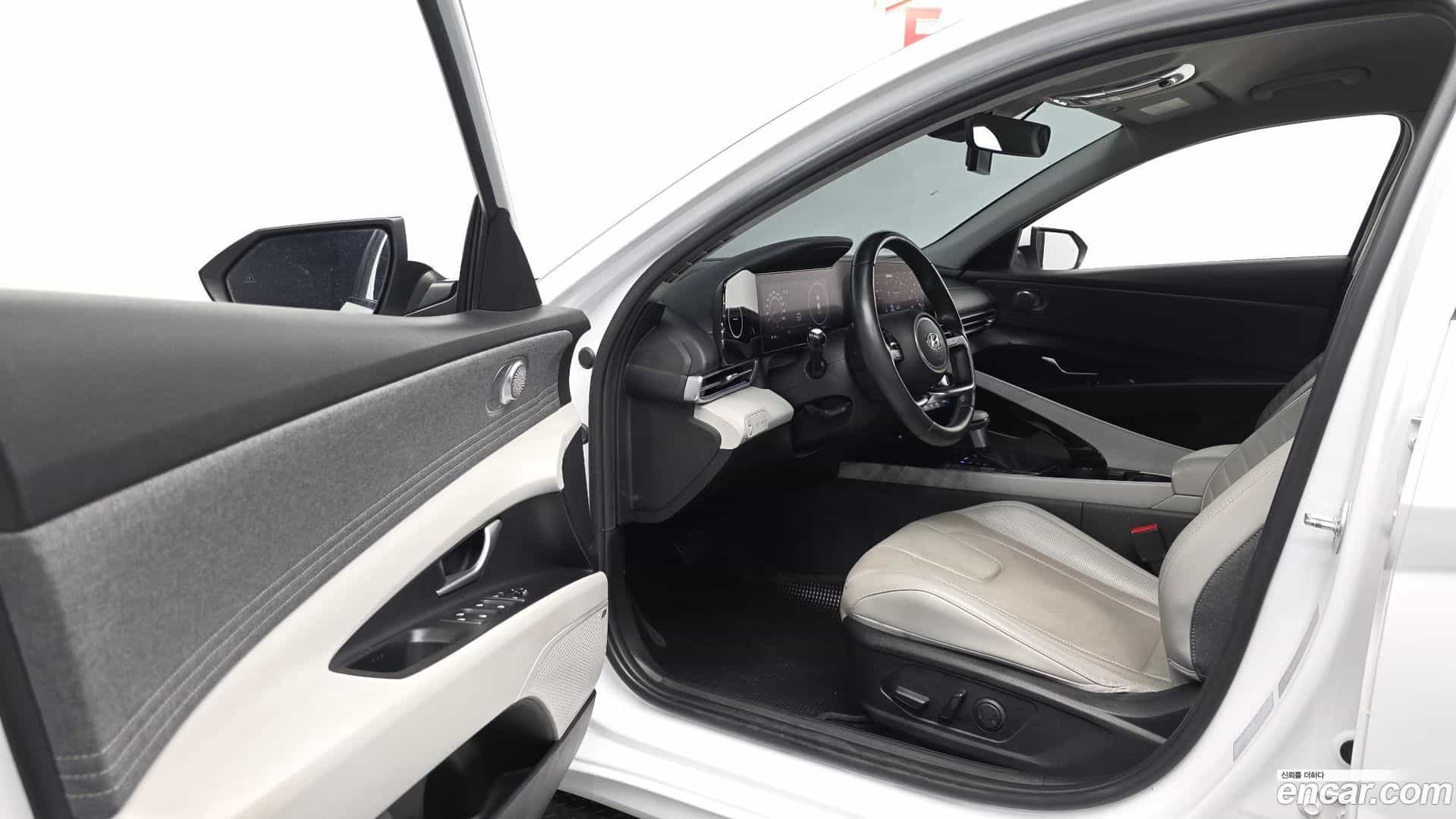 AVANTE Hyundai 2021.7-INNER-010