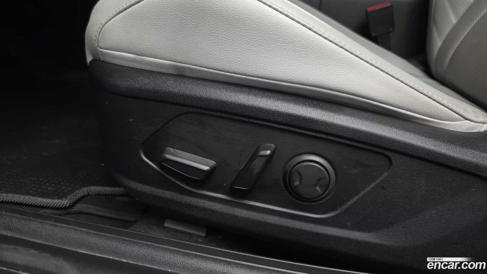 AVANTE Hyundai 2021.7-OPTION-022