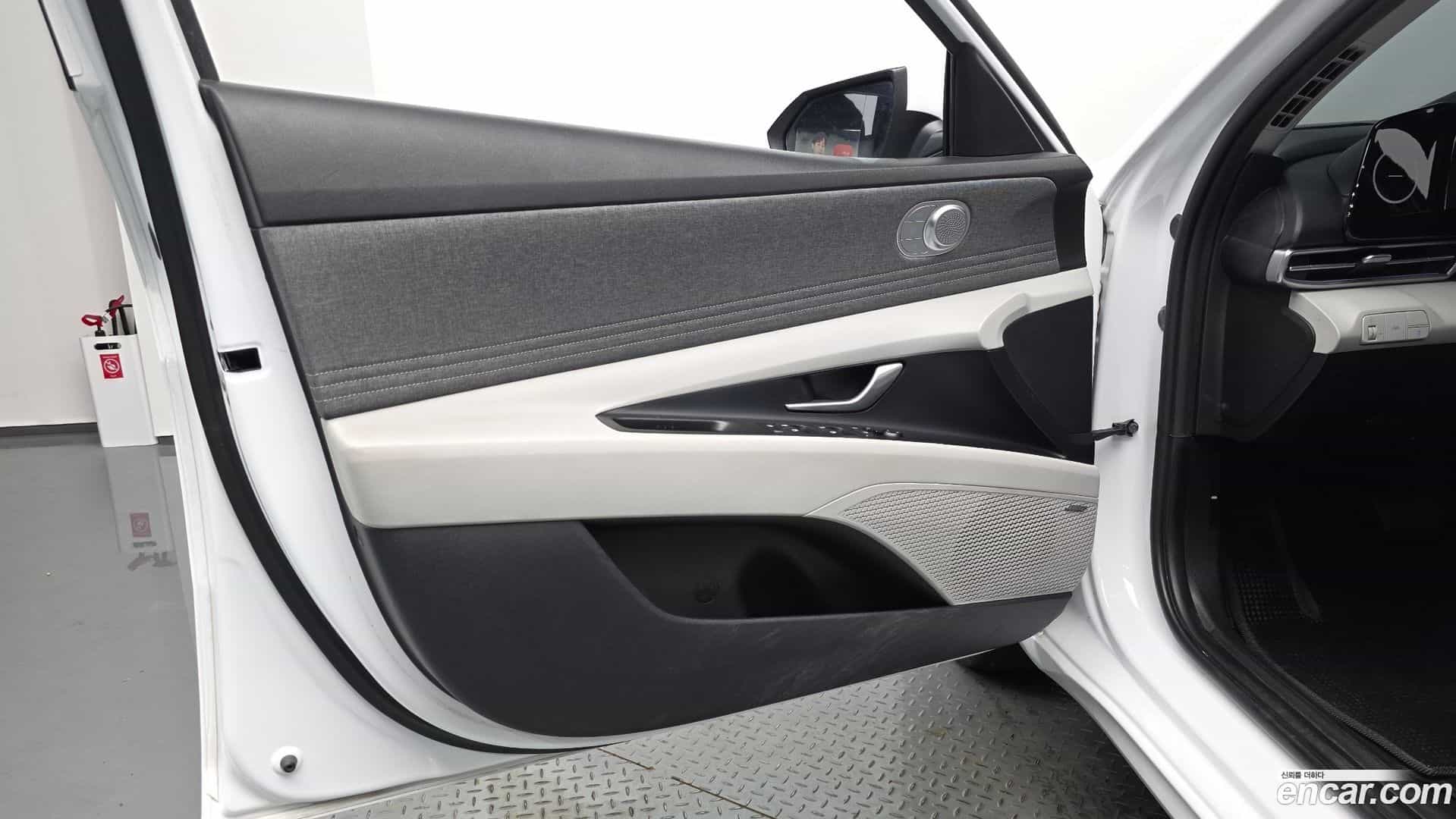 AVANTE Hyundai 2021.7-INNER-034