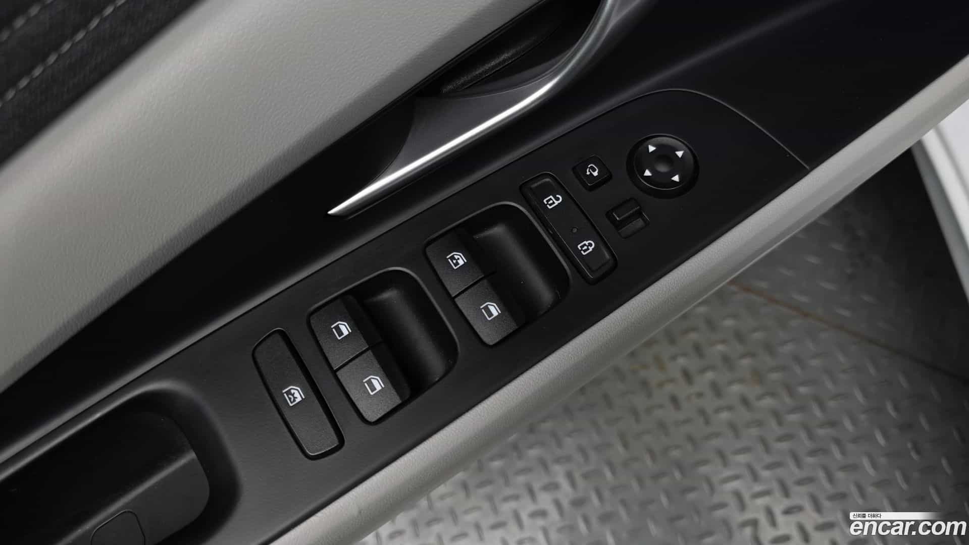 AVANTE Hyundai 2021.7-OPTION-042