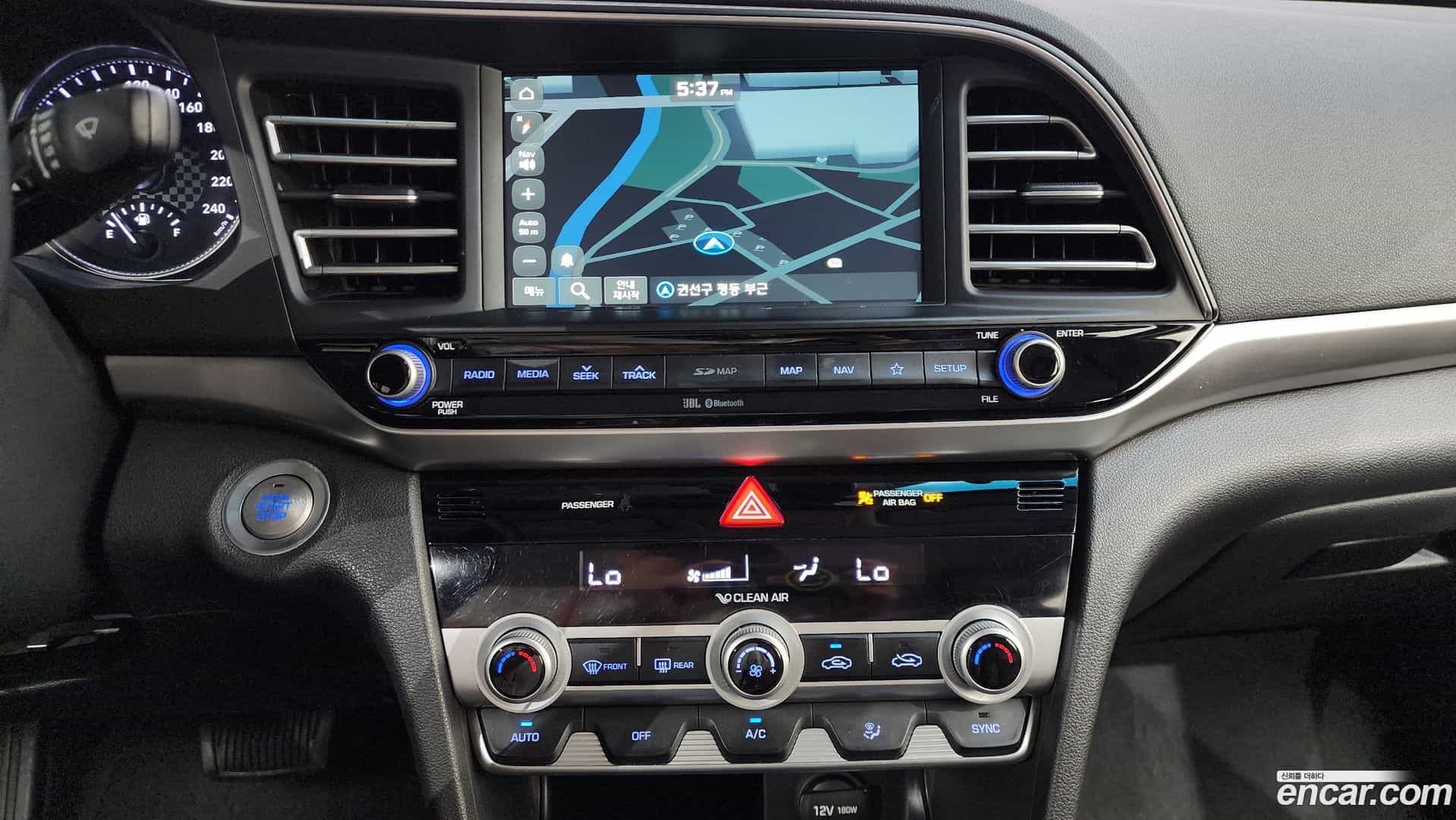 AVANTE Hyundai 2018.9-OPTION-016
