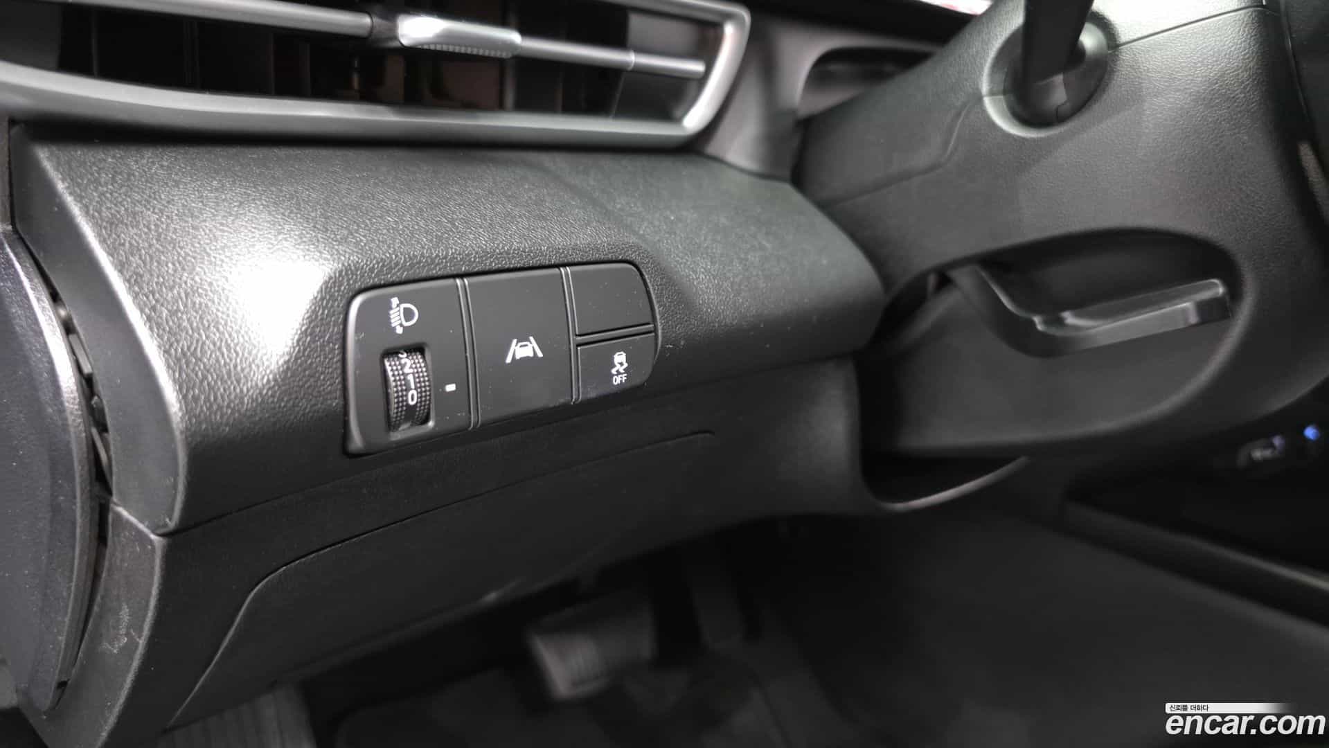 AVANTE Hyundai 2021.4-OPTION-018