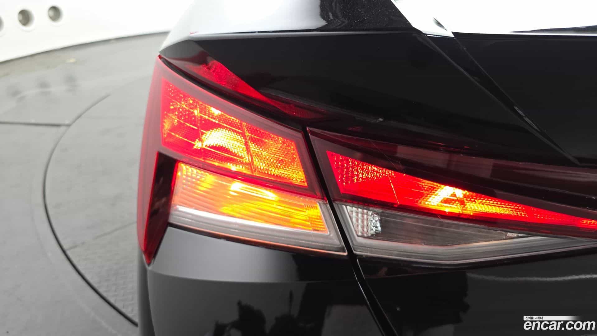 AVANTE Hyundai 2021.4-OUTER-033