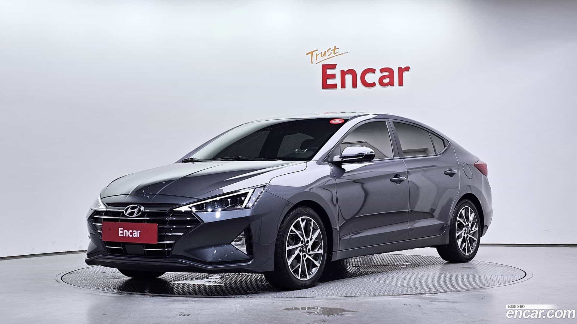 AVANTE Hyundai 2019.10-OUTER-001