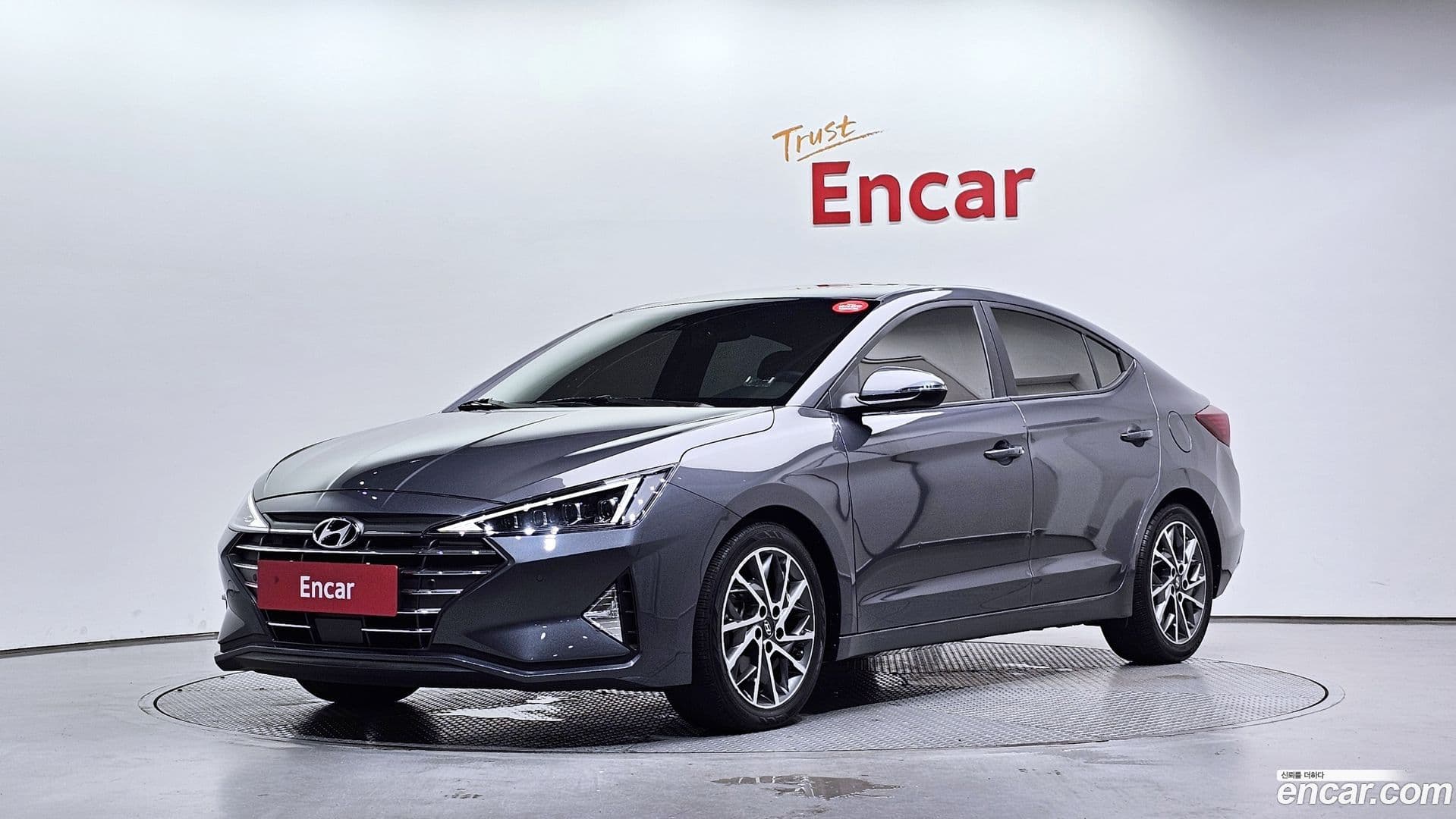 Main__Slider__Photo:AVANTE Hyundai 2019.10-0