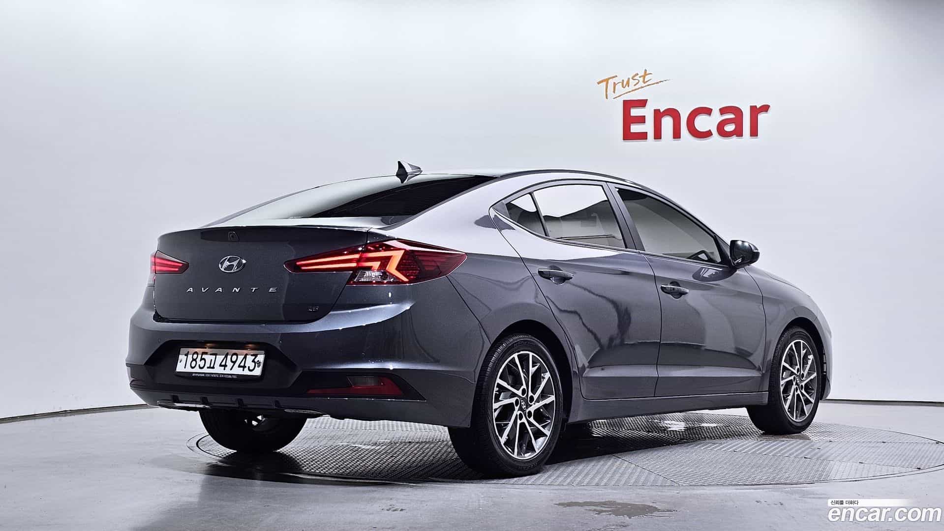 AVANTE Hyundai 2019.10-OUTER-002