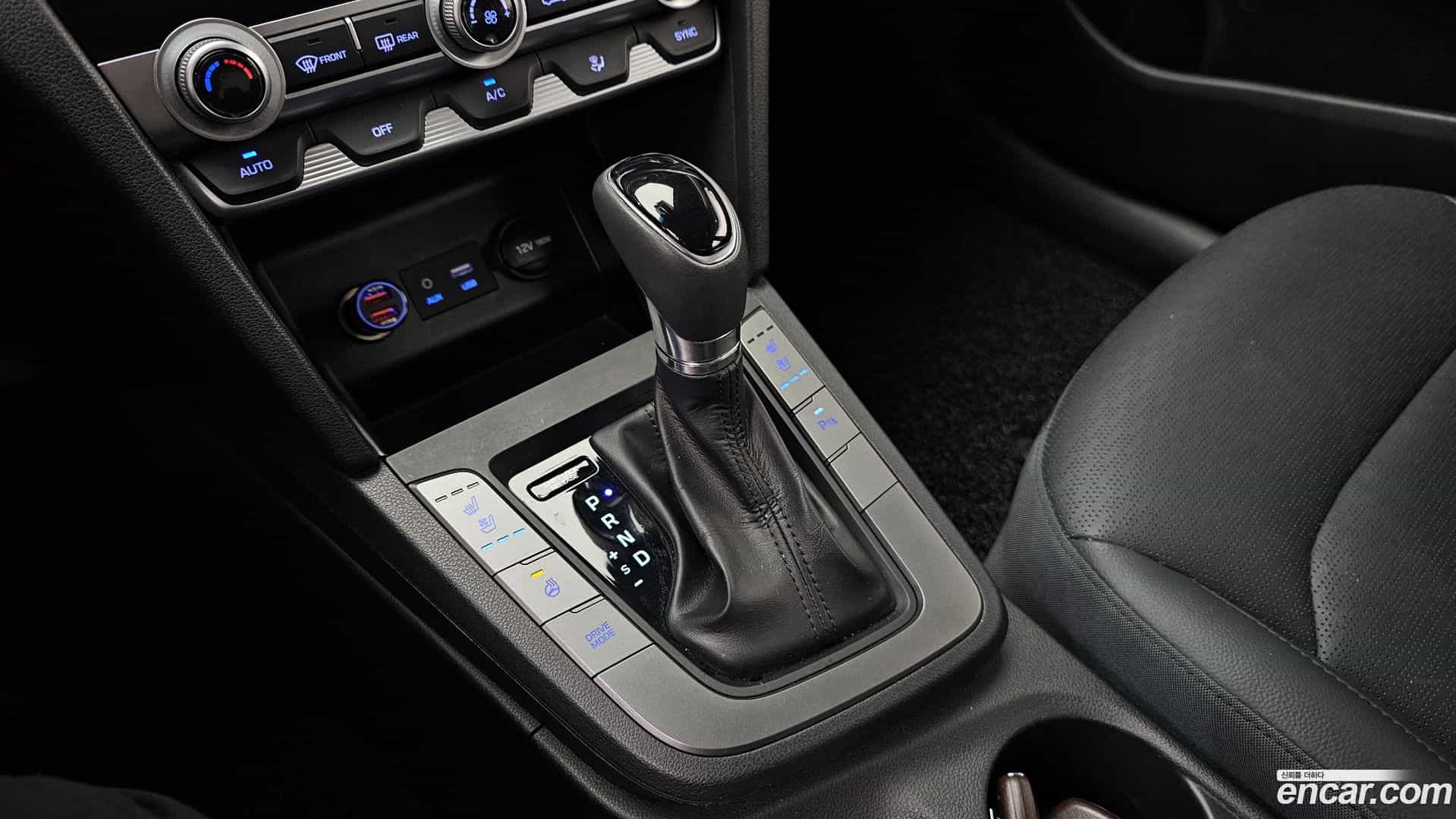 AVANTE Hyundai 2019.10-INNER-009