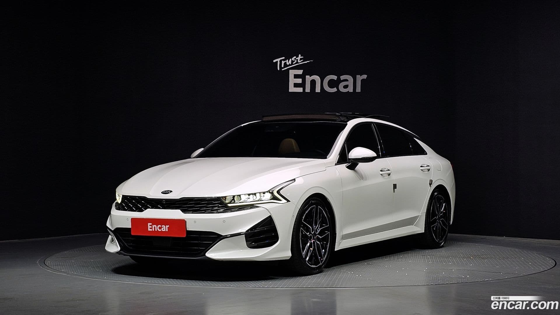 Main__Slider__Photo:K5 Kia 2020.4-0