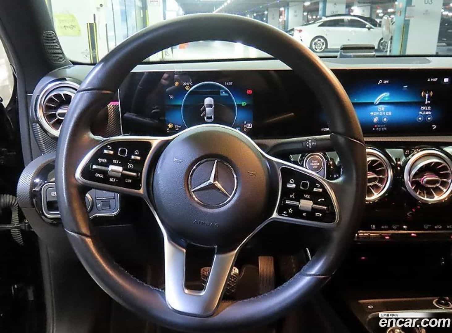 A-Class Mercedes-Benz 2020.3-INNER-008