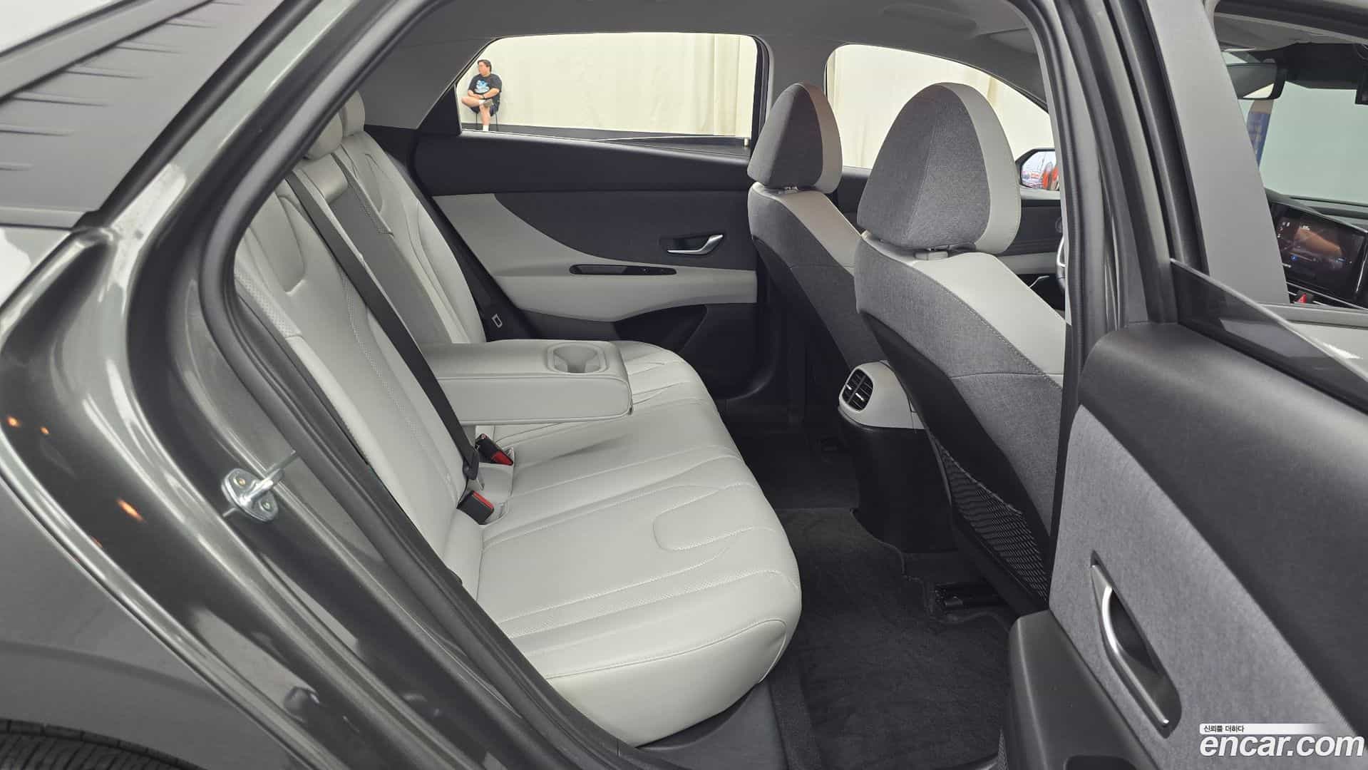 AVANTE Hyundai 2021.0-OPTION-015