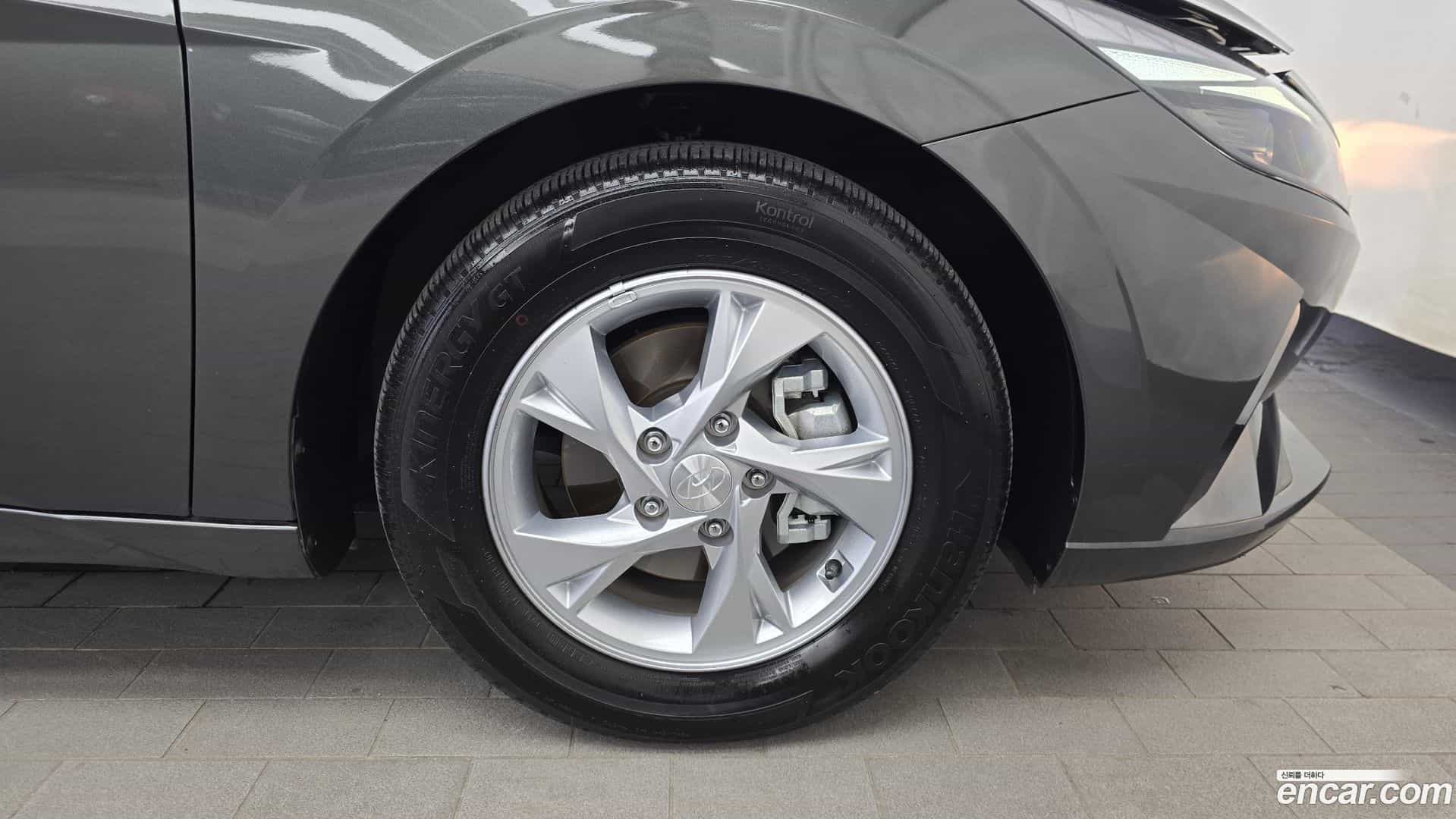 AVANTE Hyundai 2021.0-OUTER-031