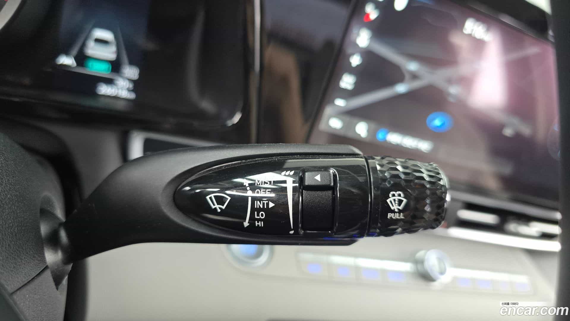AVANTE Hyundai 2021.0-OPTION-046