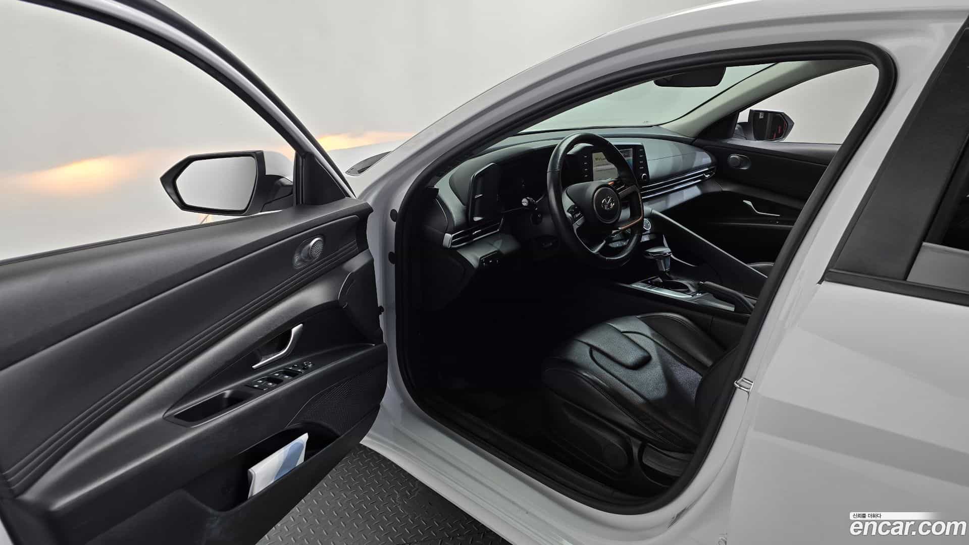 AVANTE Hyundai 2021.4-INNER-010
