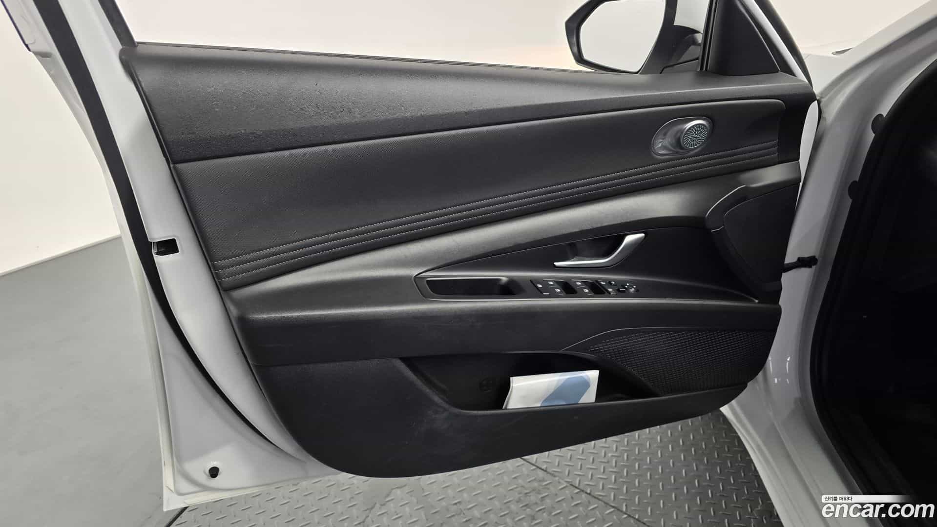 AVANTE Hyundai 2021.4-INNER-034