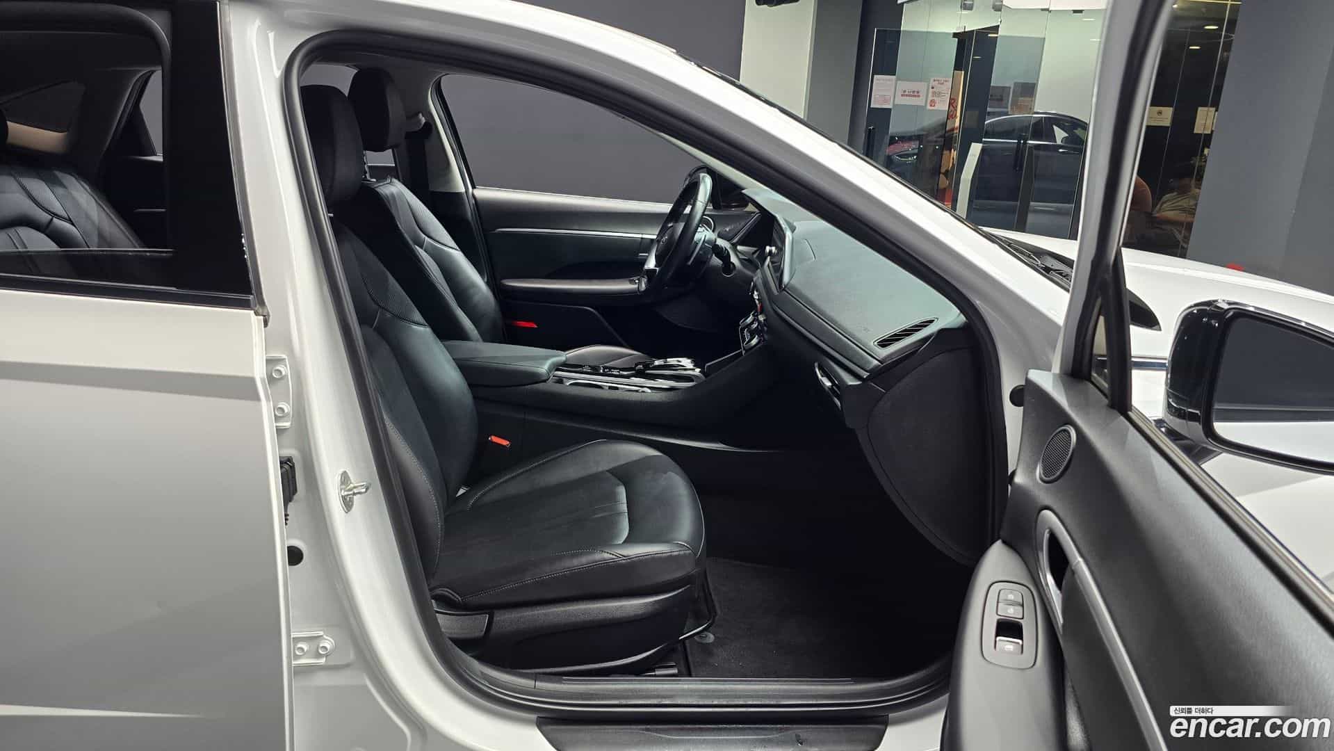 Sonata Hyundai 2022.6-OPTION-015