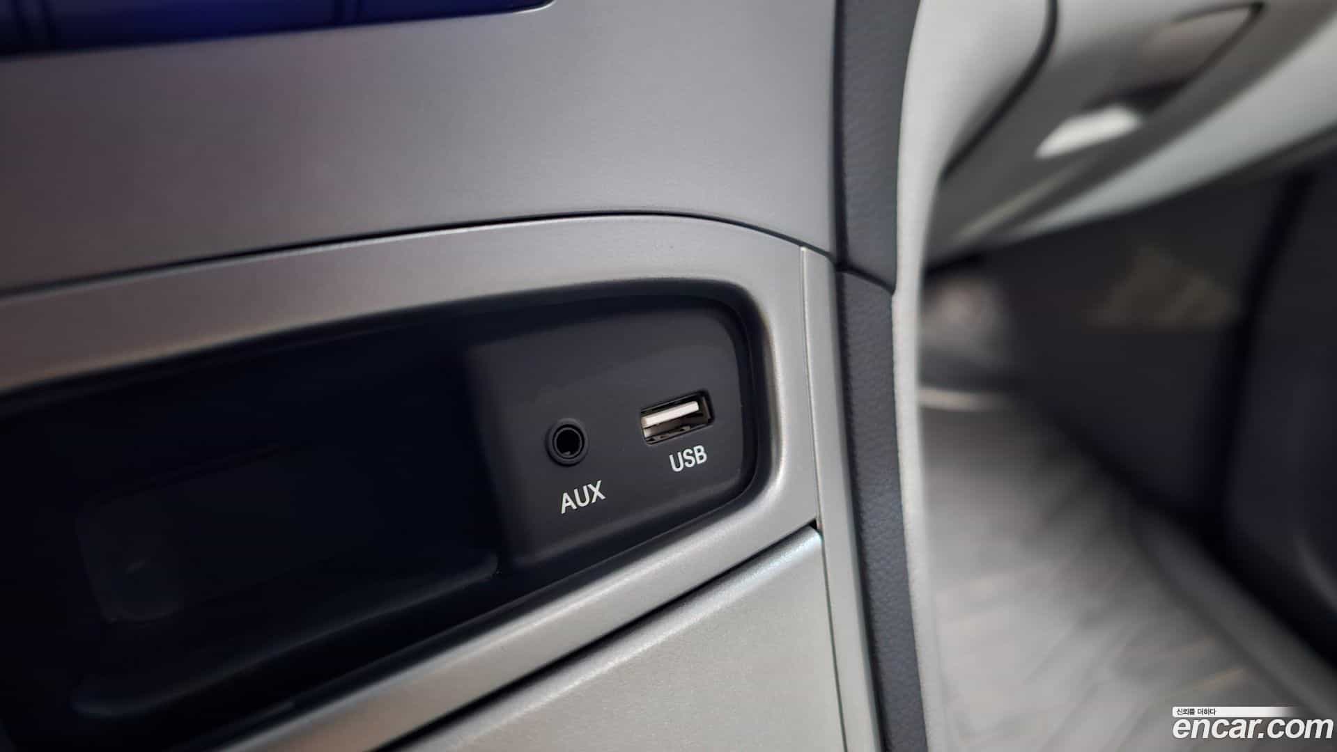 Starex Hyundai 2018.9-OPTION-022