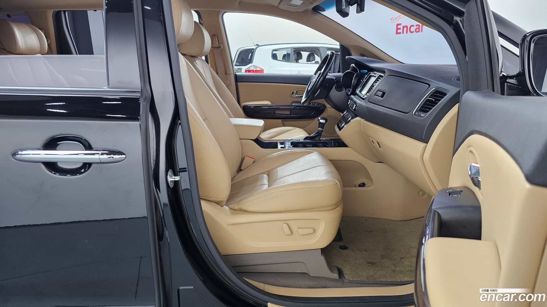 Canival Kia 2016.9-INNER-036