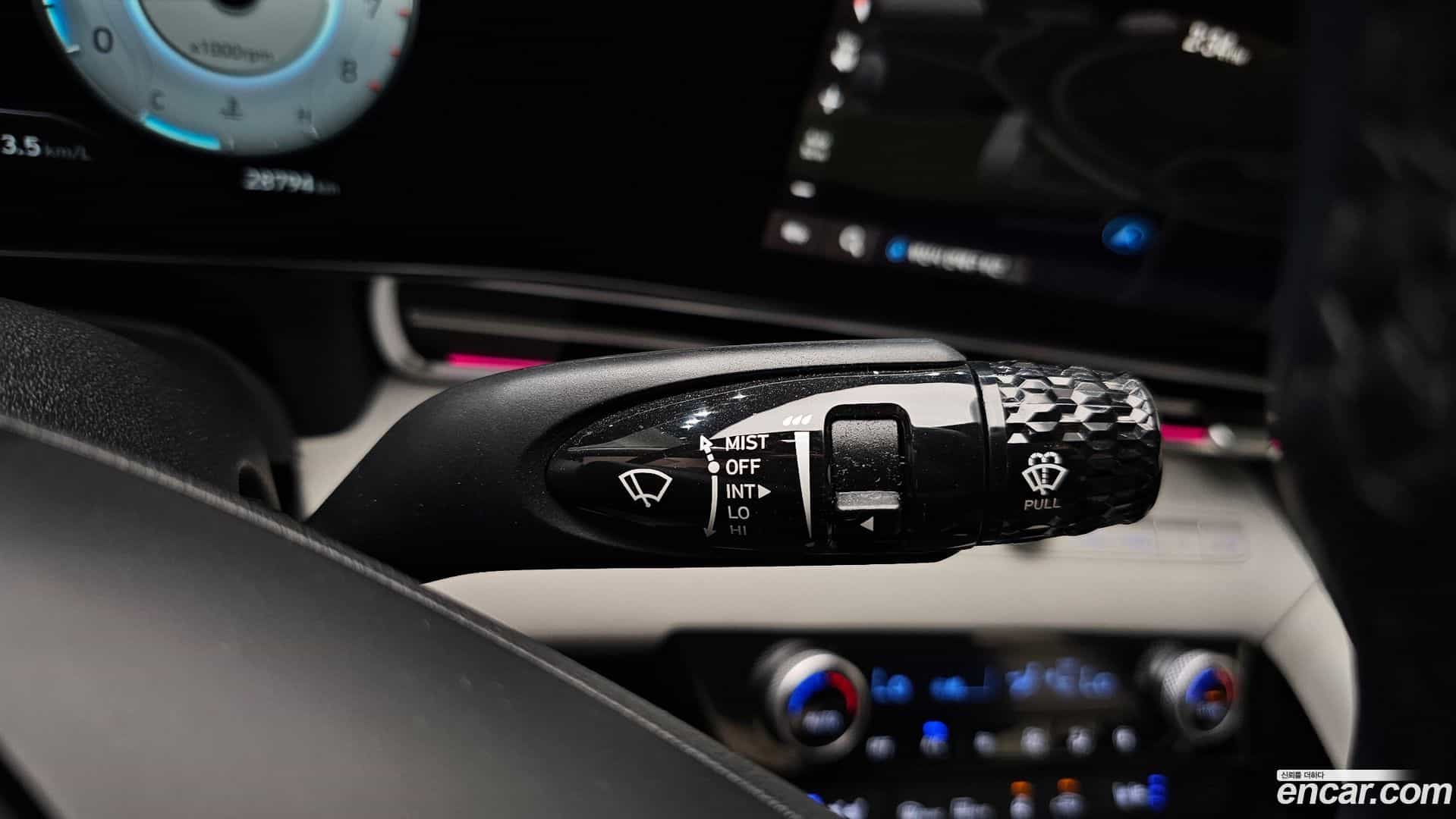 AVANTE Hyundai 2022.0-OPTION-023