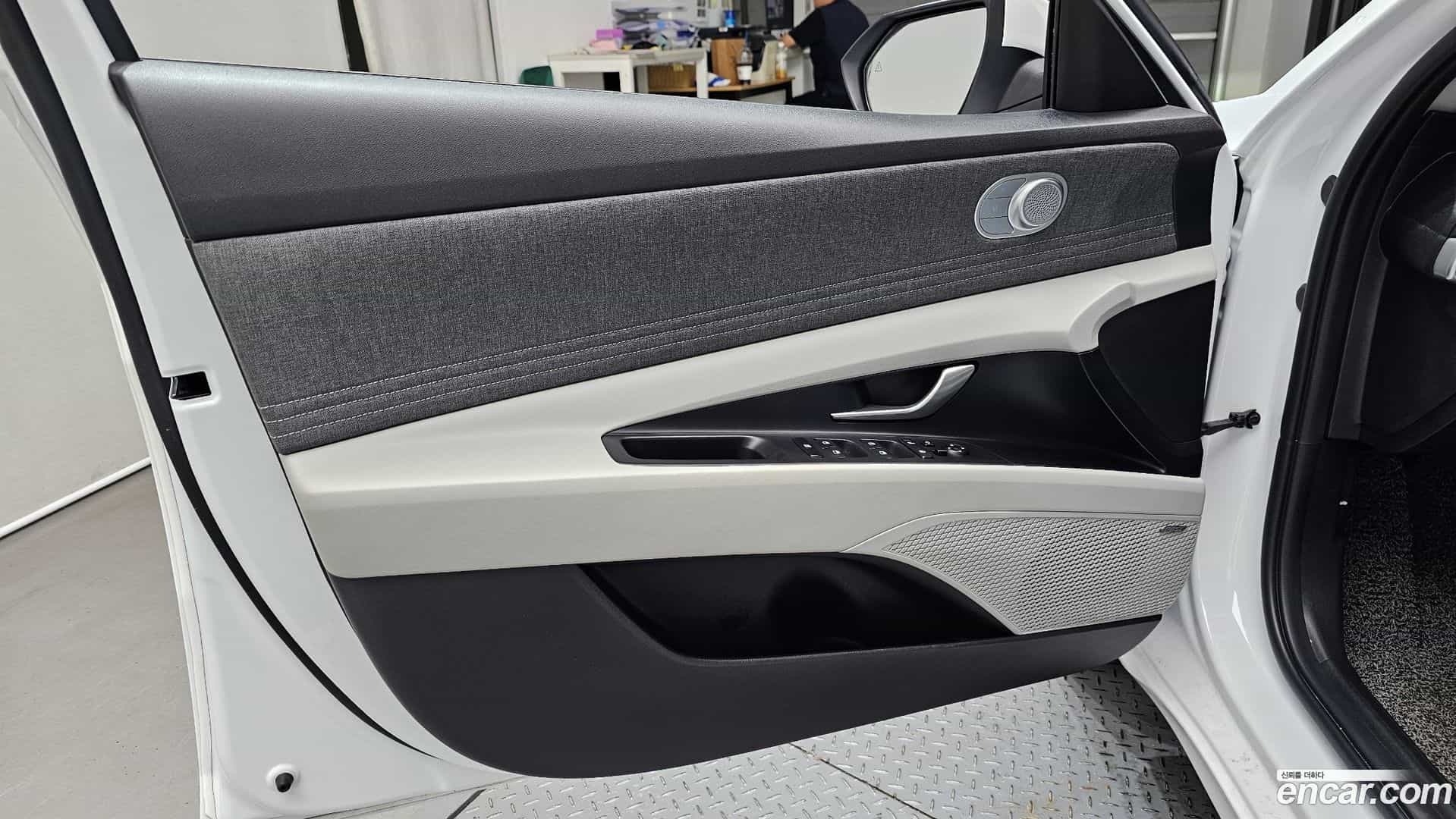 AVANTE Hyundai 2022.0-INNER-034