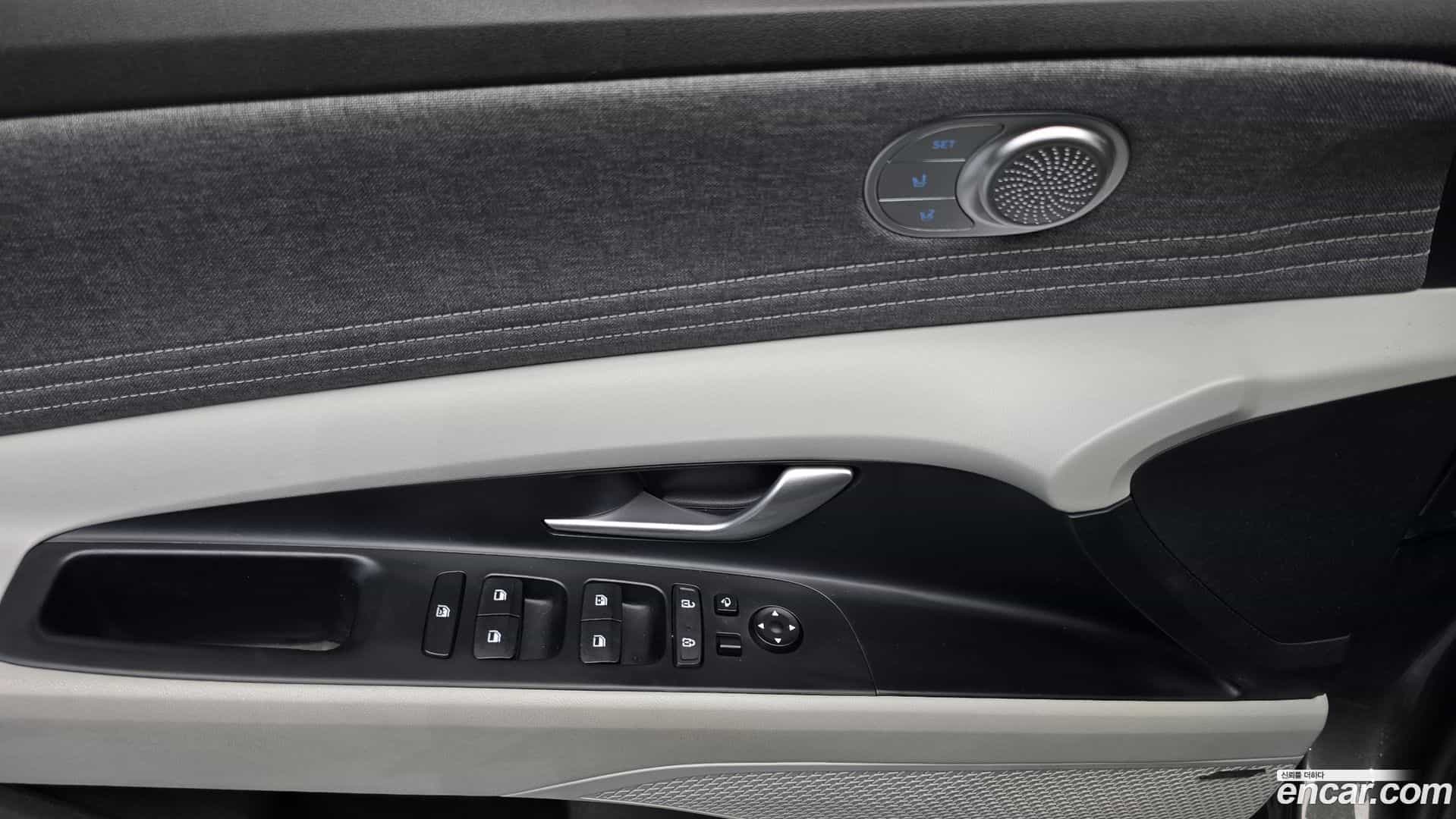 AVANTE Hyundai 2021.4-OPTION-043