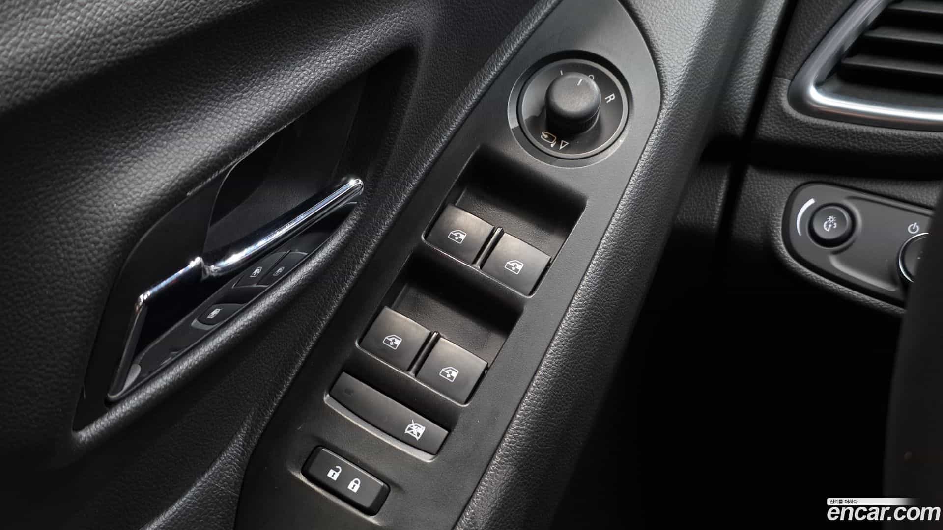 Trax Chevrolet 2020.9-OPTION-041