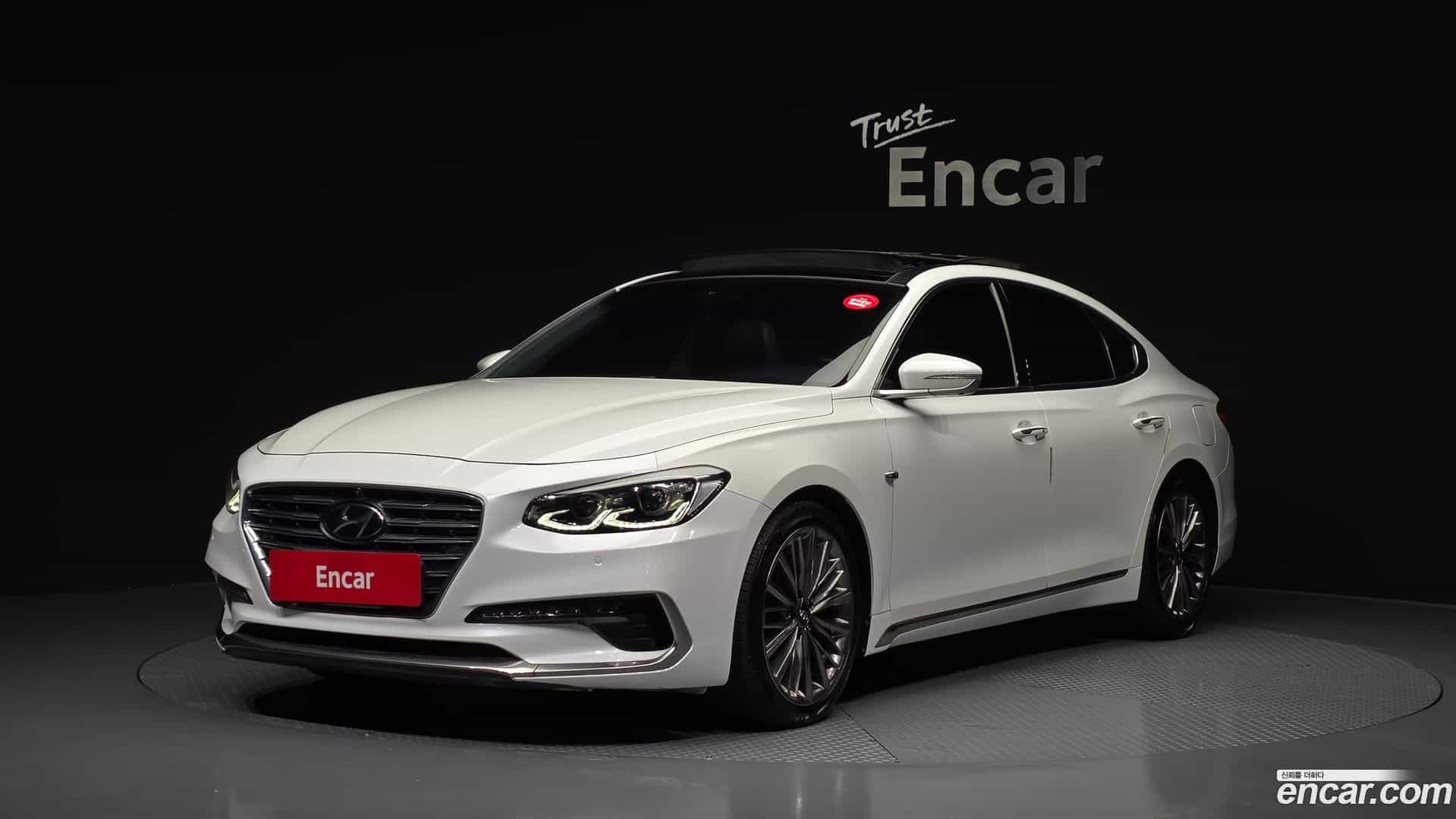 Grandeur Hyundai 2018.9-OUTER-001