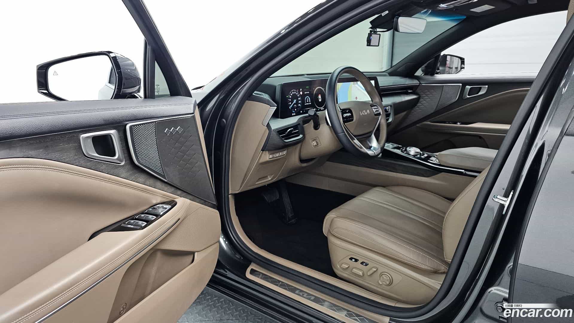 K8 Kia 2023.2-INNER-010