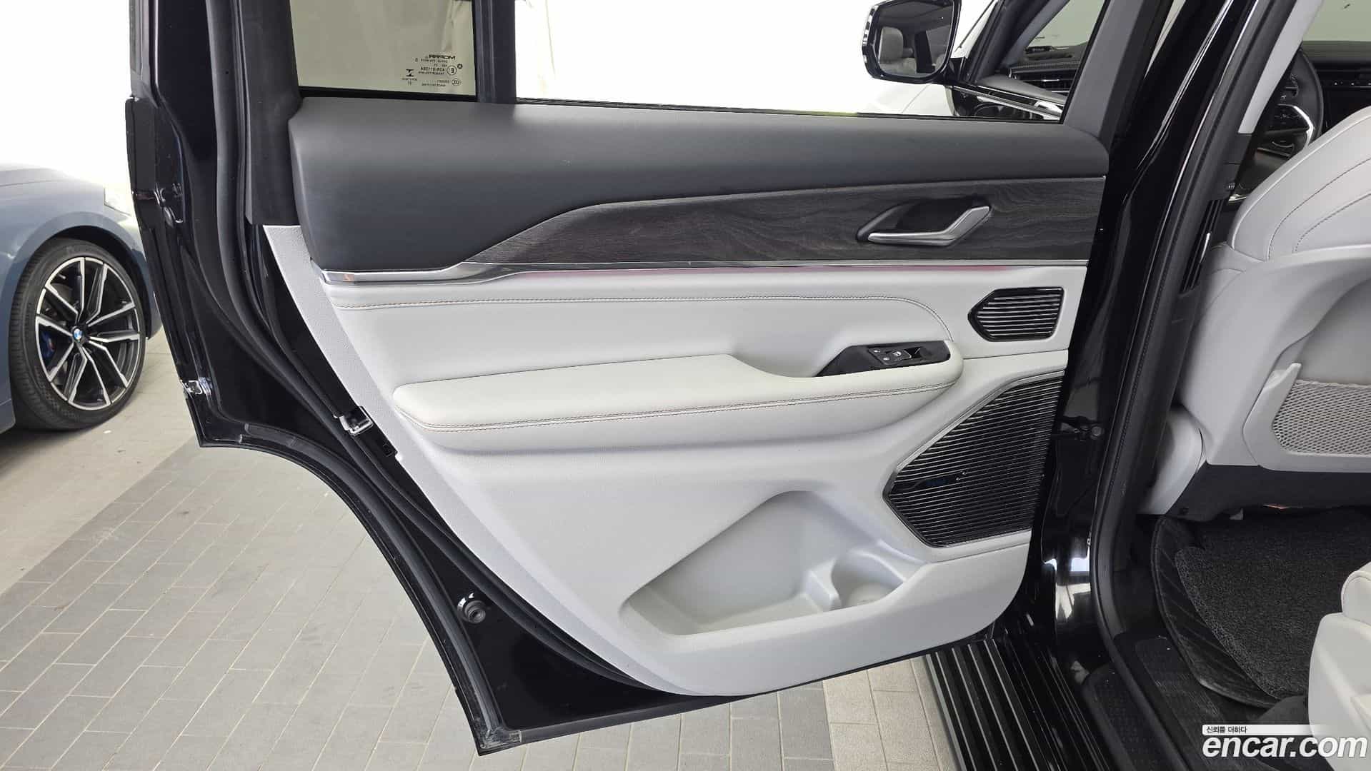 Cherokee Jeep 2022.11-INNER-035