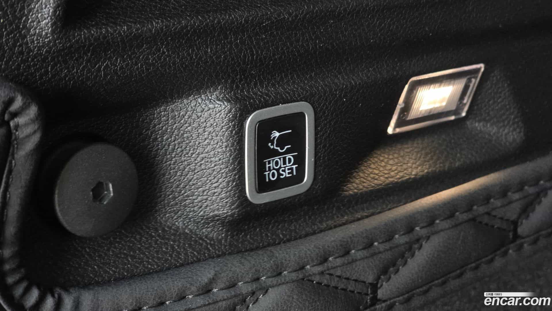 Cherokee Jeep 2022.11-INNER-036
