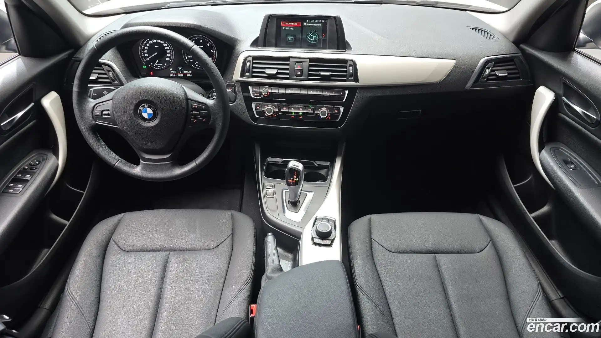 1-Series BMW 2018.2-INNER-007