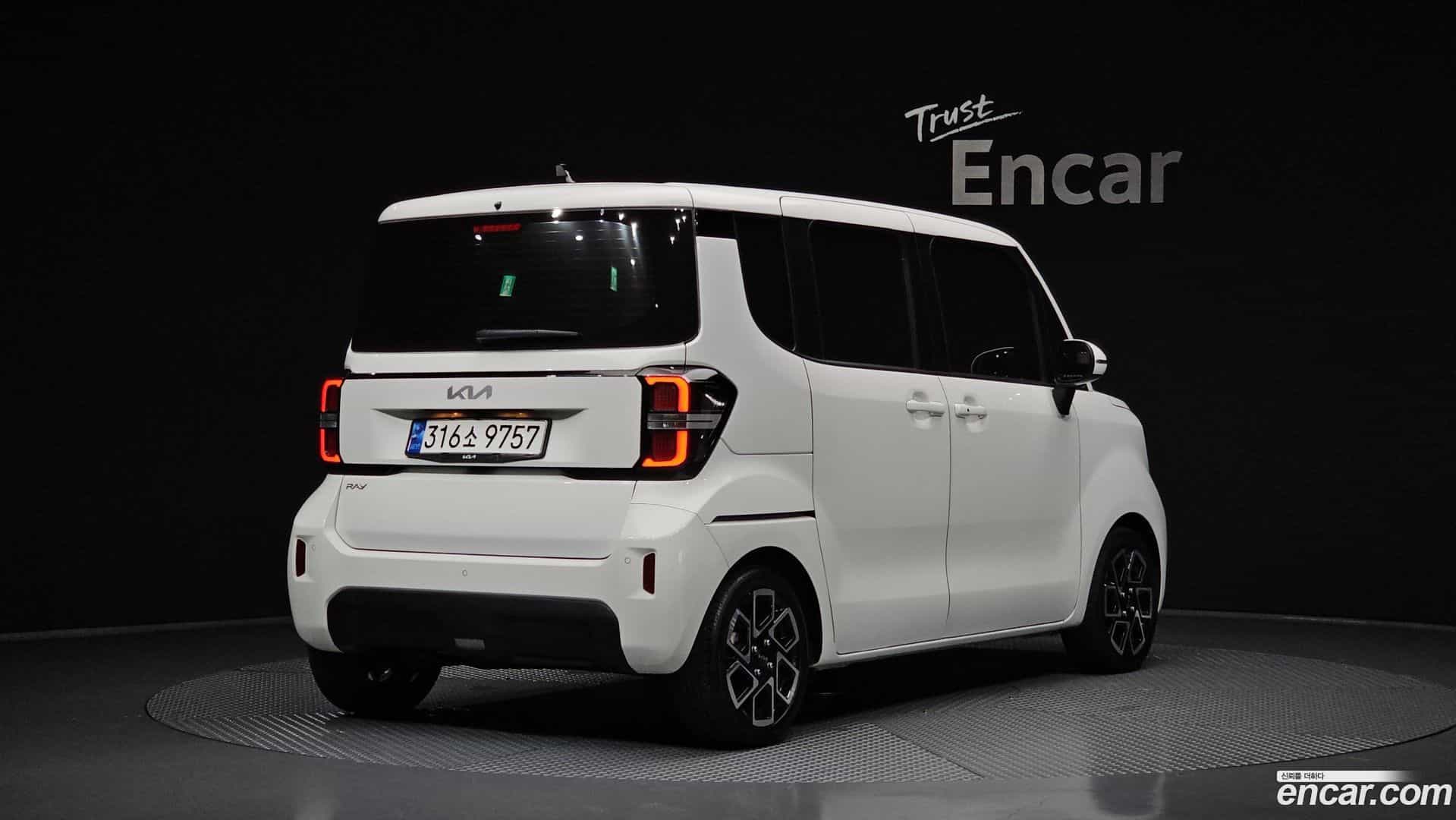 RAY Kia 2023.2-OUTER-002
