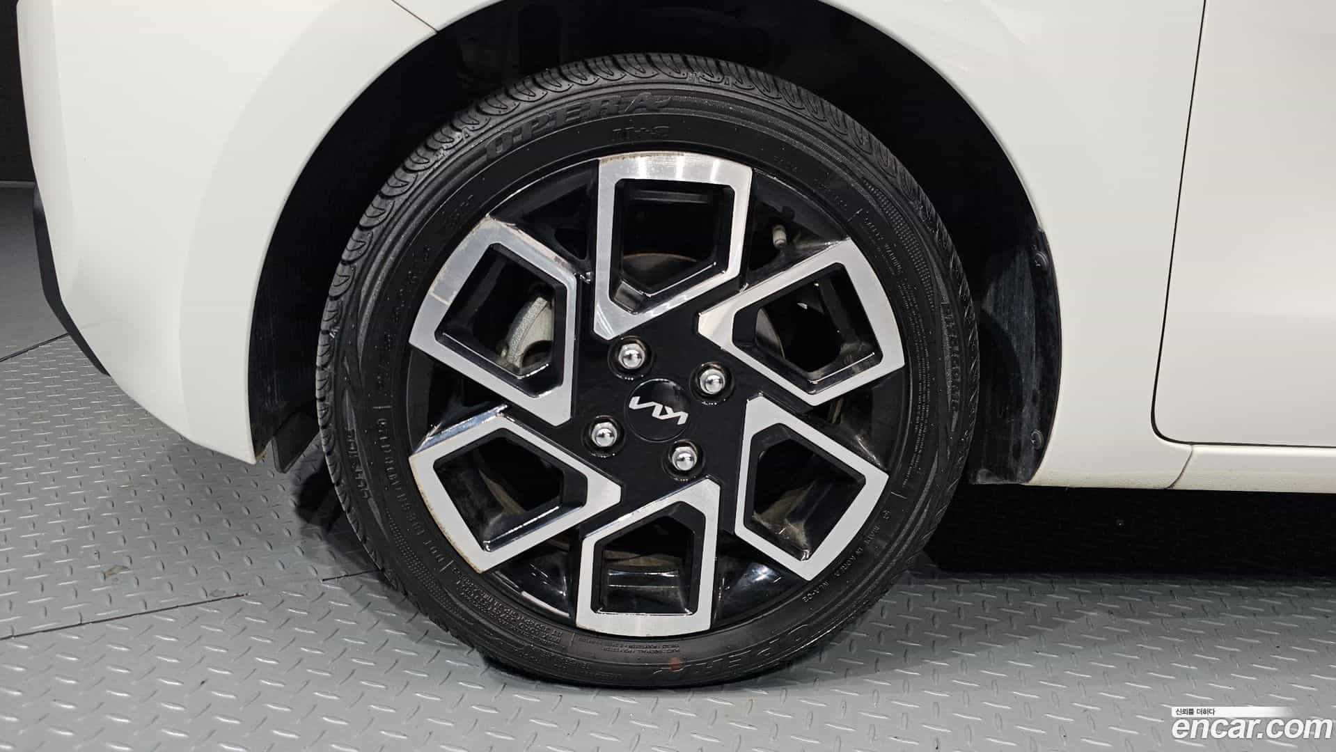 RAY Kia 2023.2-OUTER-005