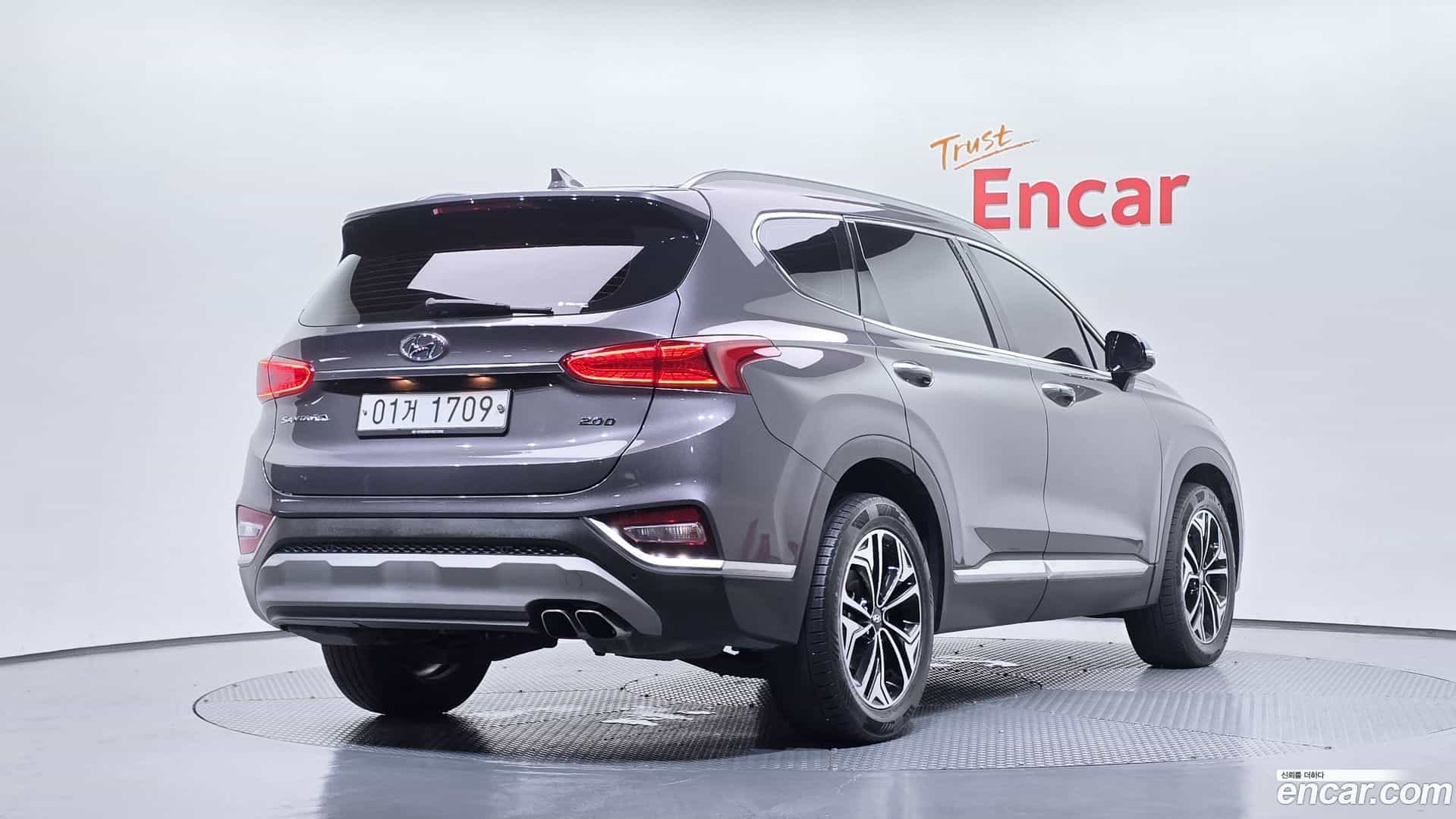 Santafe Hyundai 2019.2-OUTER-002
