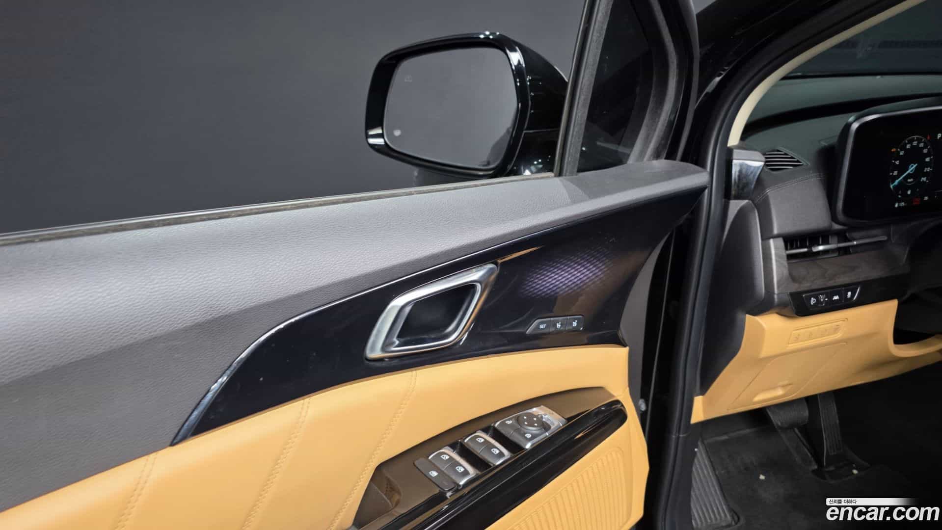 Canival Kia 2022.2-INNER-036