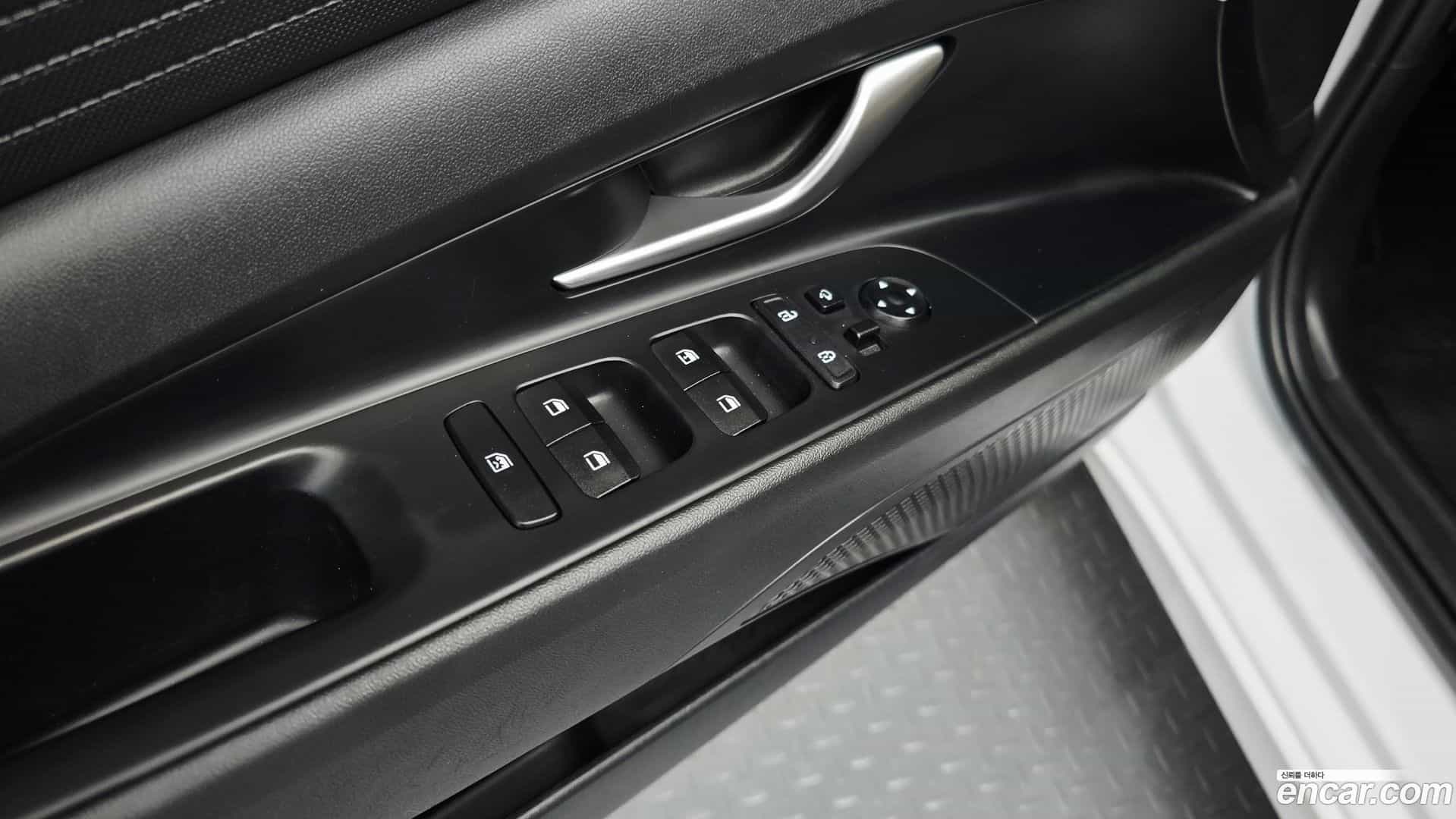 AVANTE Hyundai 2021.5-OPTION-019