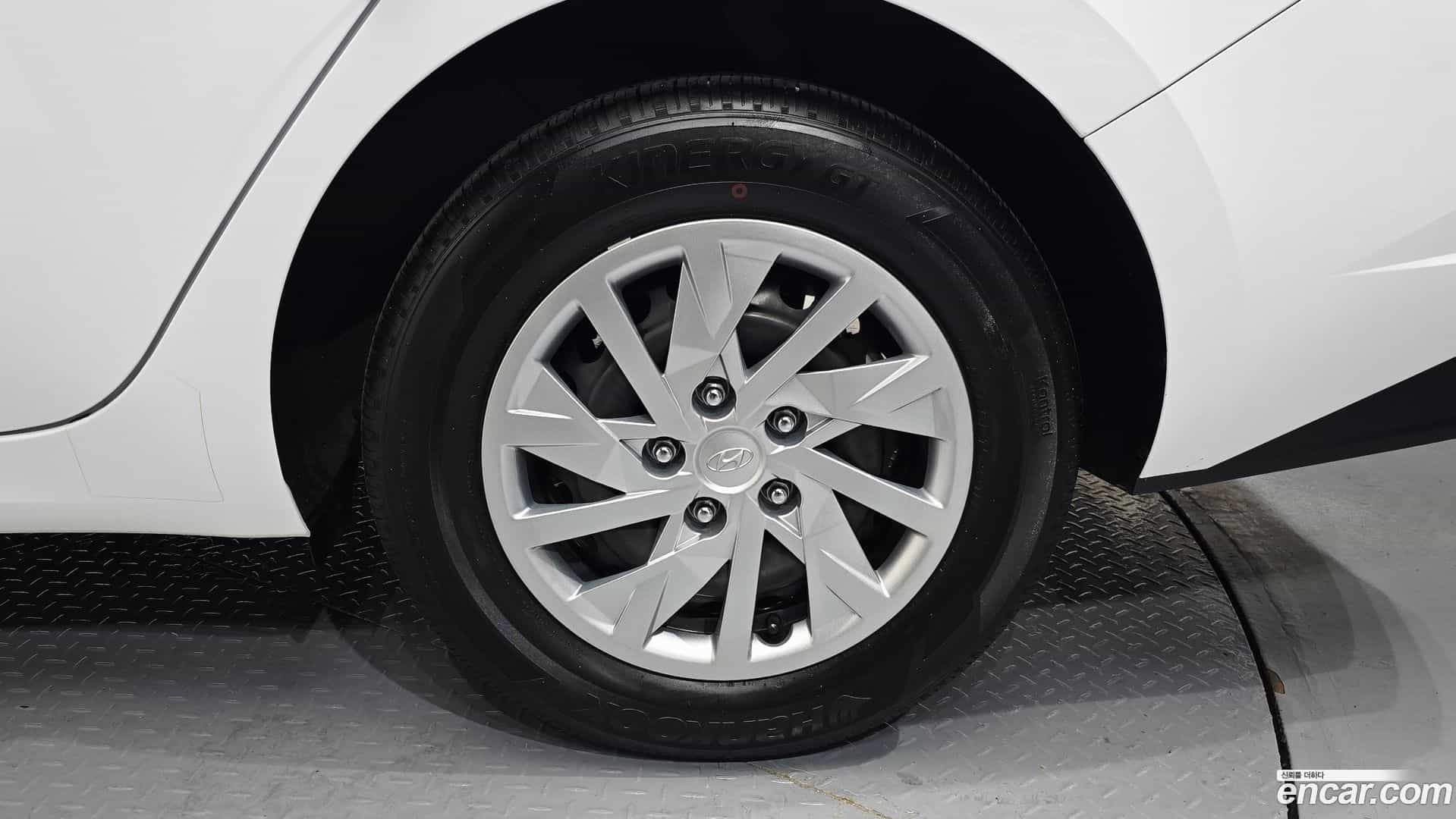 AVANTE Hyundai 2021.5-OUTER-031