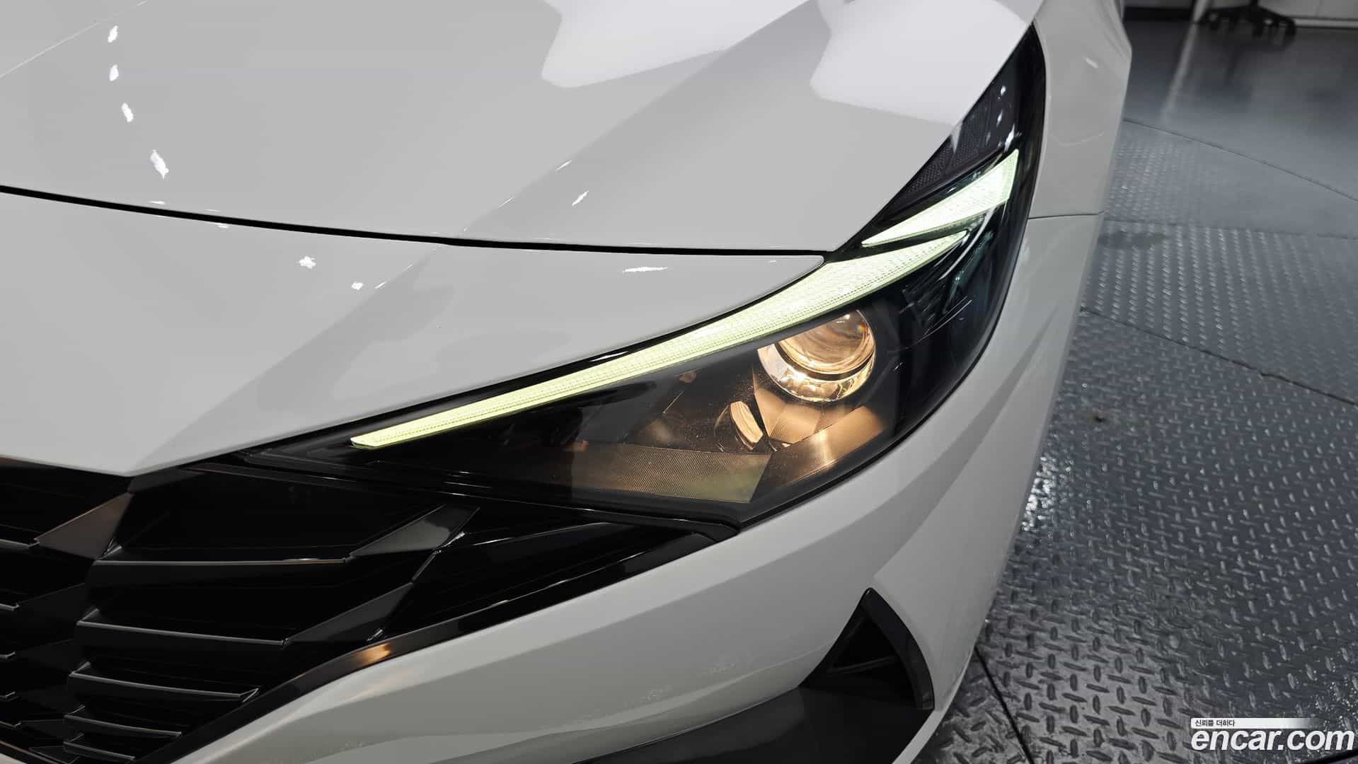 AVANTE Hyundai 2021.5-OUTER-032