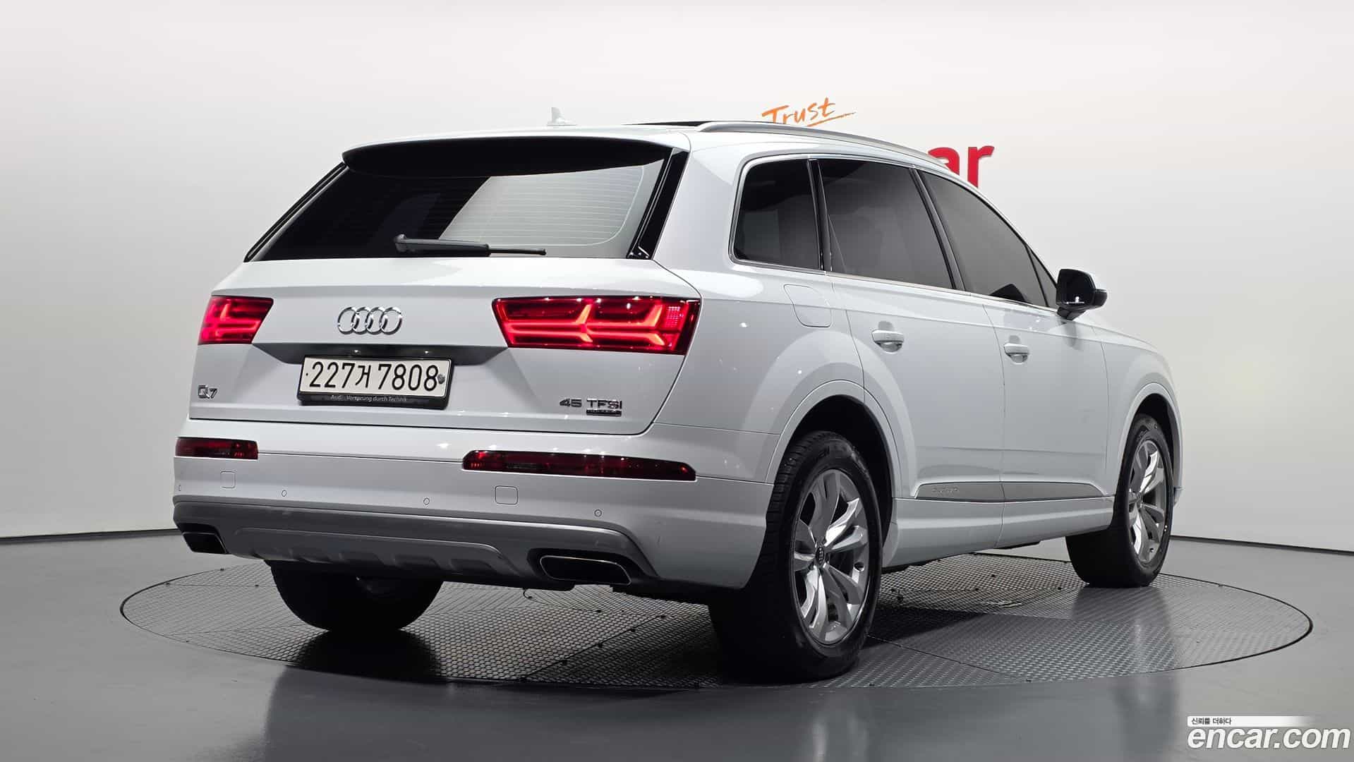 Q7 Audi 2019.9-OUTER-002