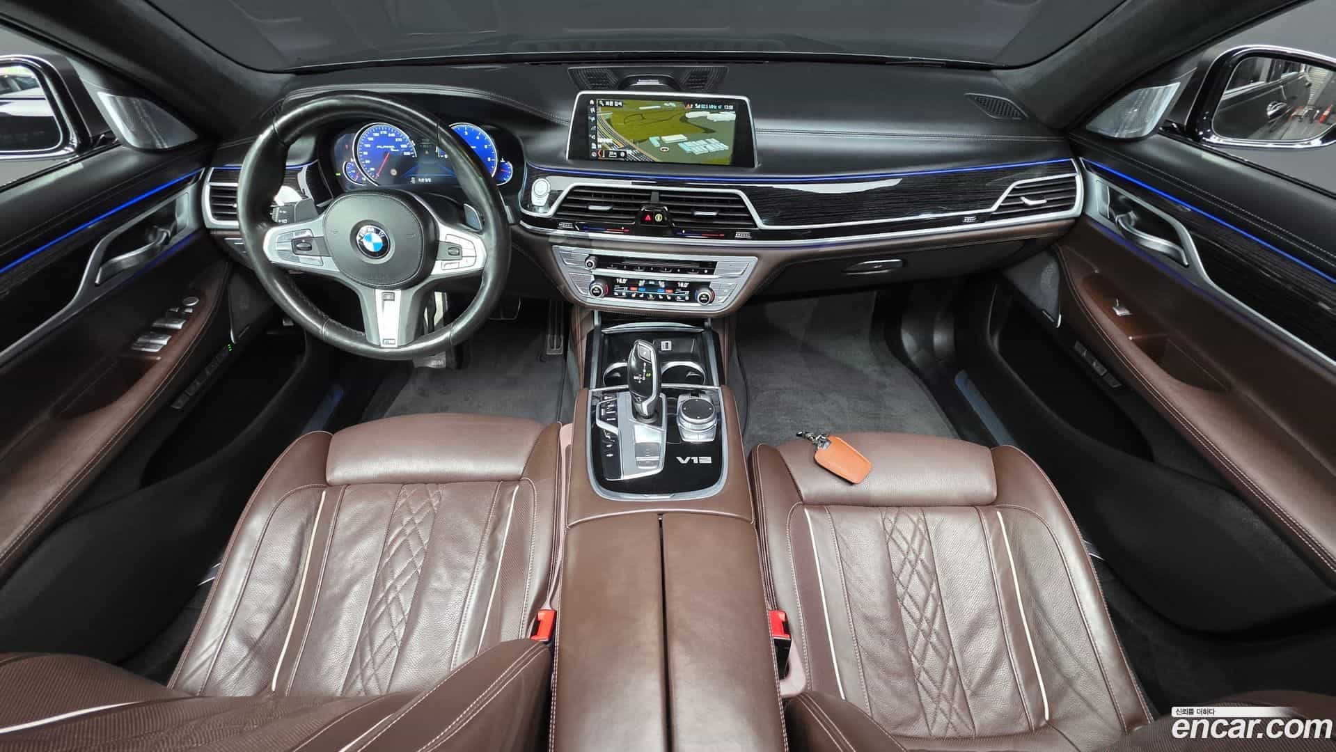 7-Series BMW 2017.11-INNER-007