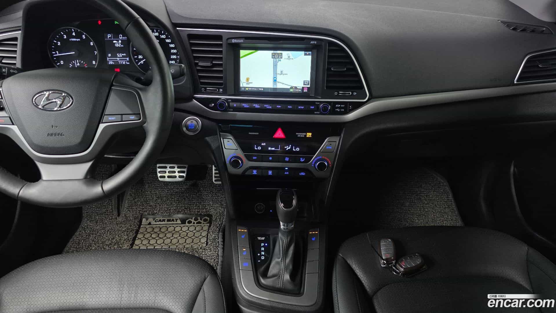 AVANTE Hyundai 2016.6-OPTION-018